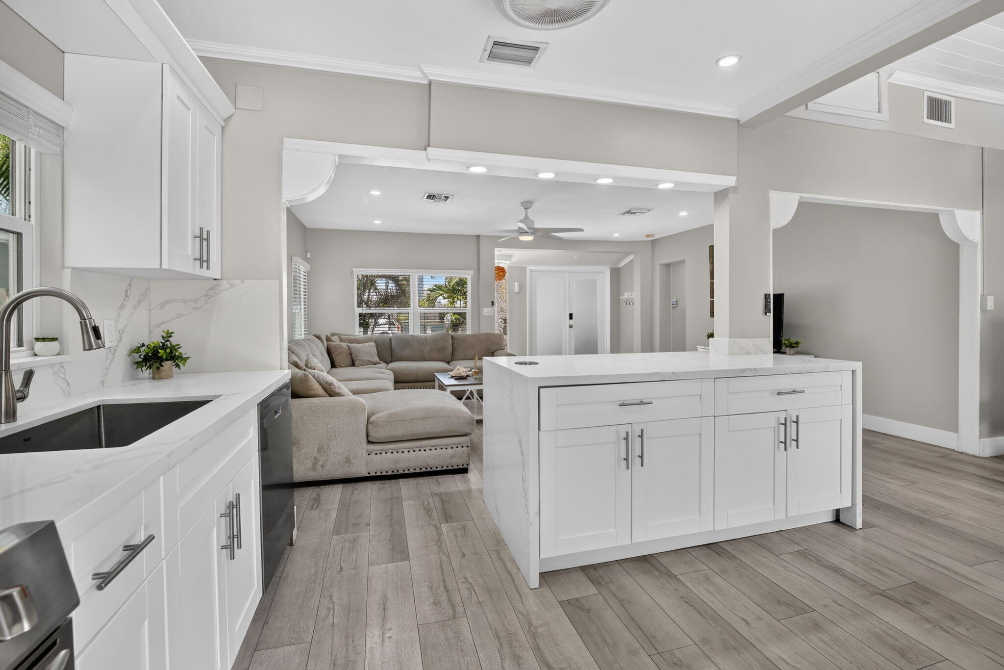 615 NE 13th Fort Lauderdale, FL 33304