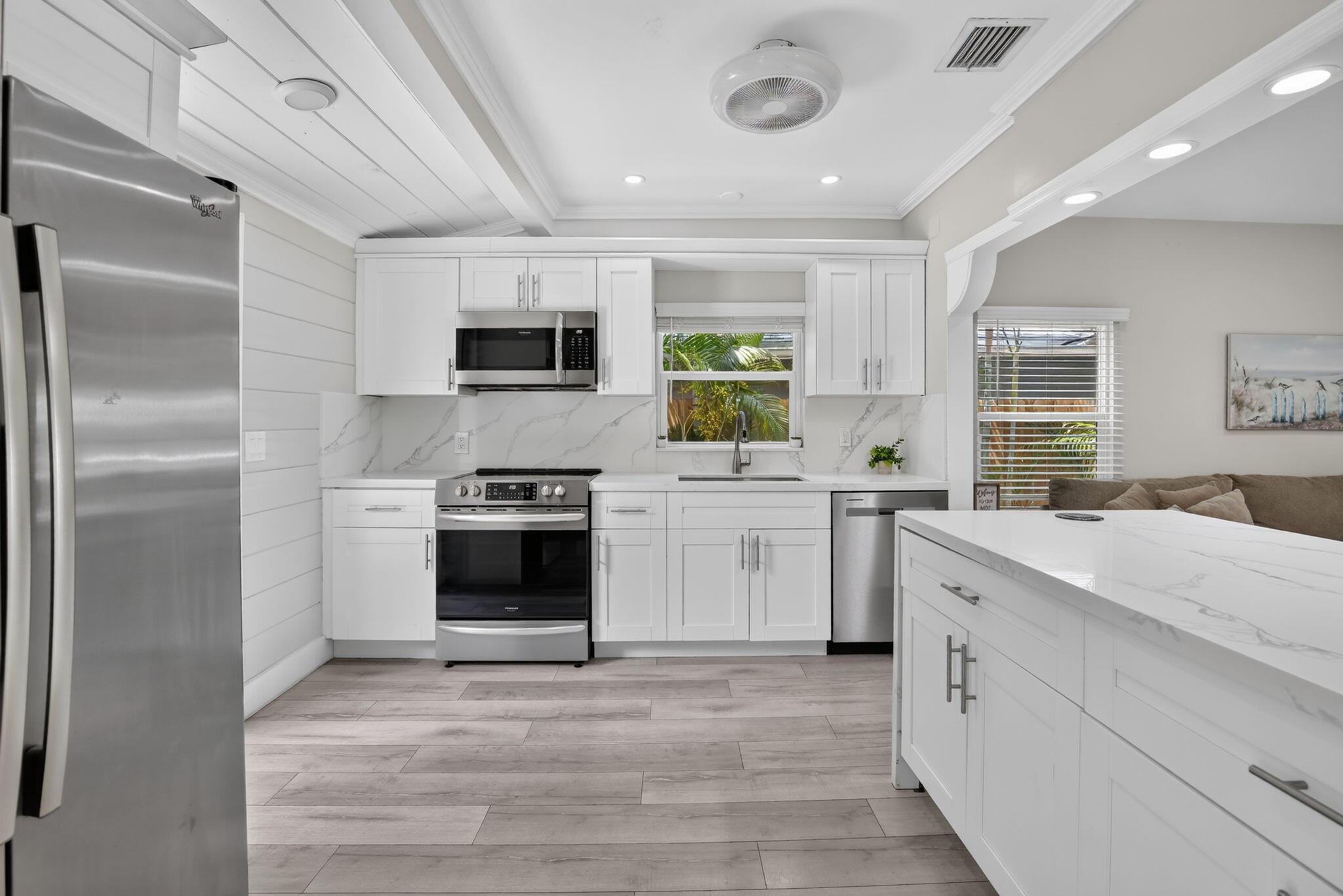 615 NE 13th Fort Lauderdale, FL 33304