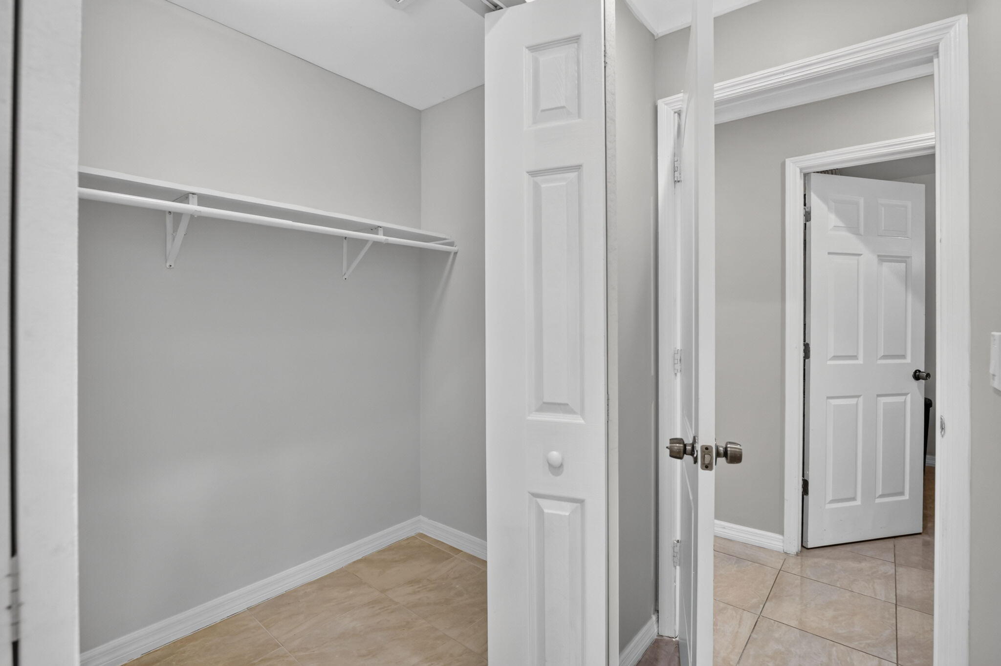 615 NE 13th Fort Lauderdale, FL 33304