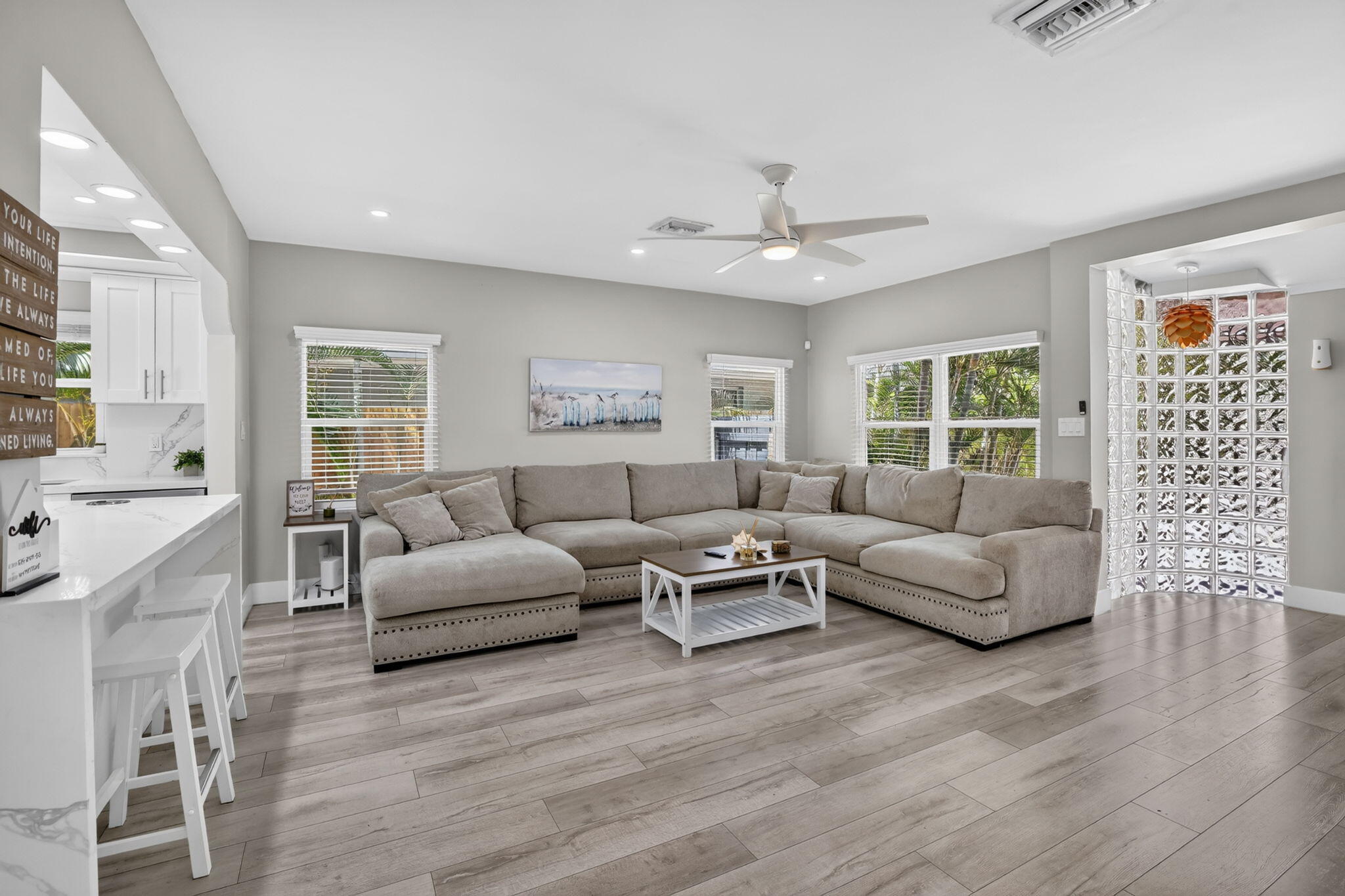 615 NE 13th Fort Lauderdale, FL 33304
