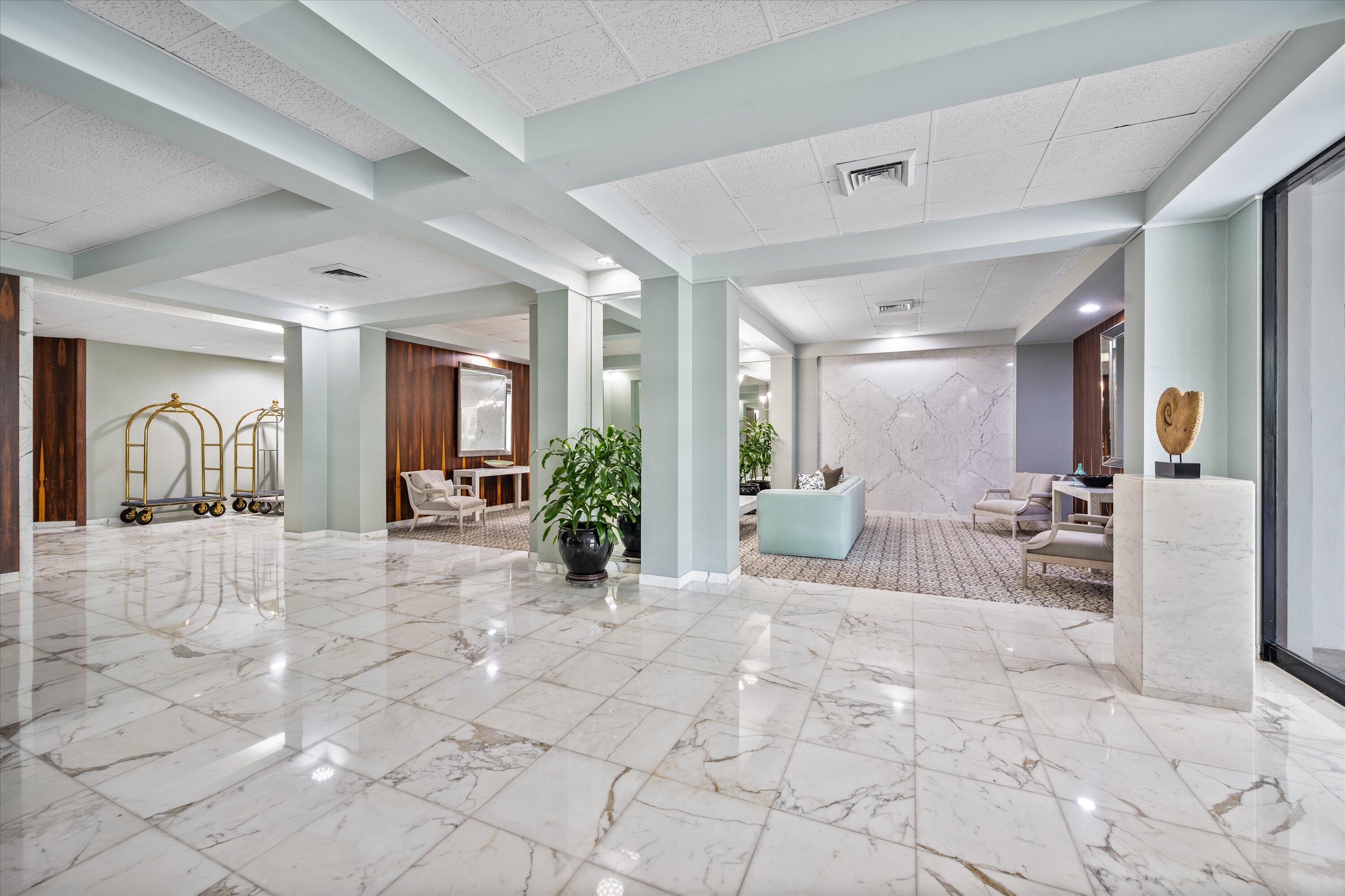 2860 S Ocean #316 Palm Beach, FL 33480