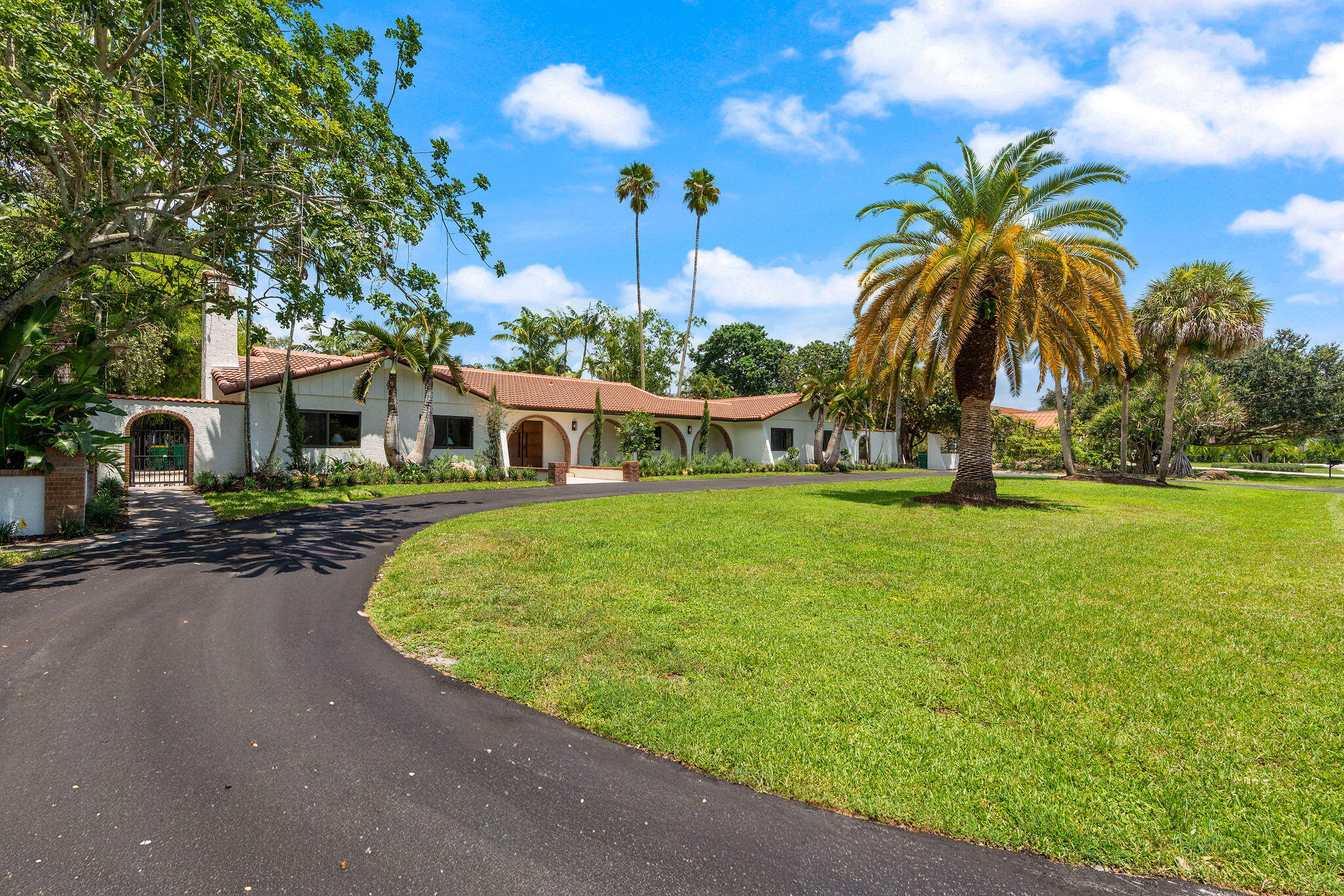 11851 NW 7th St Plantation, FL 33325