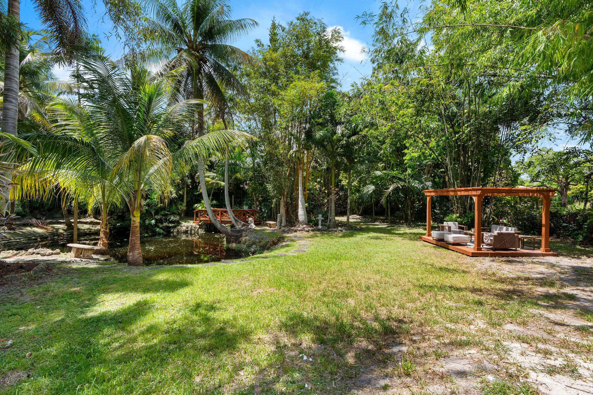 11851 NW 7th St Plantation, FL 33325