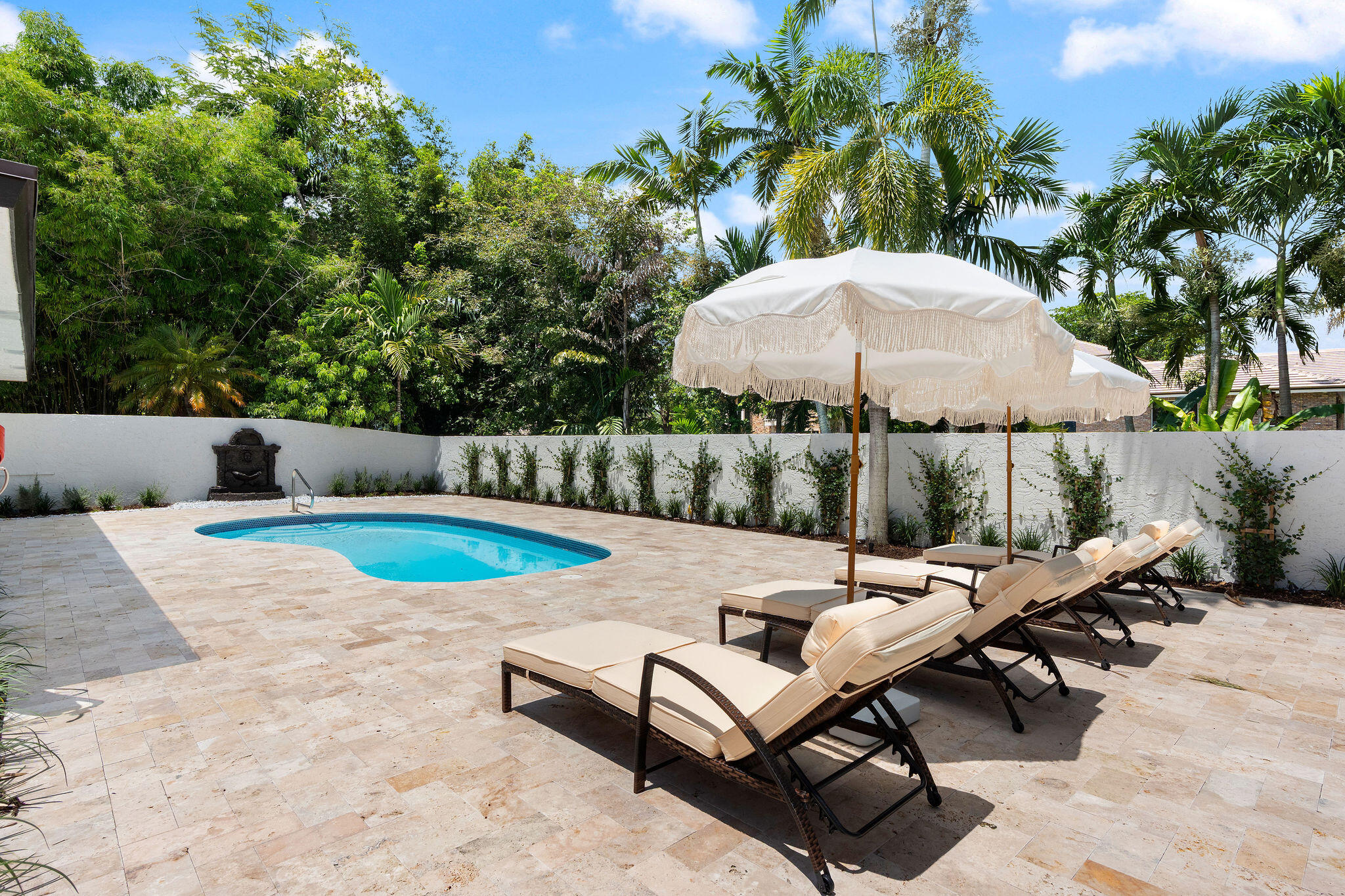 11851 NW 7th St Plantation, FL 33325
