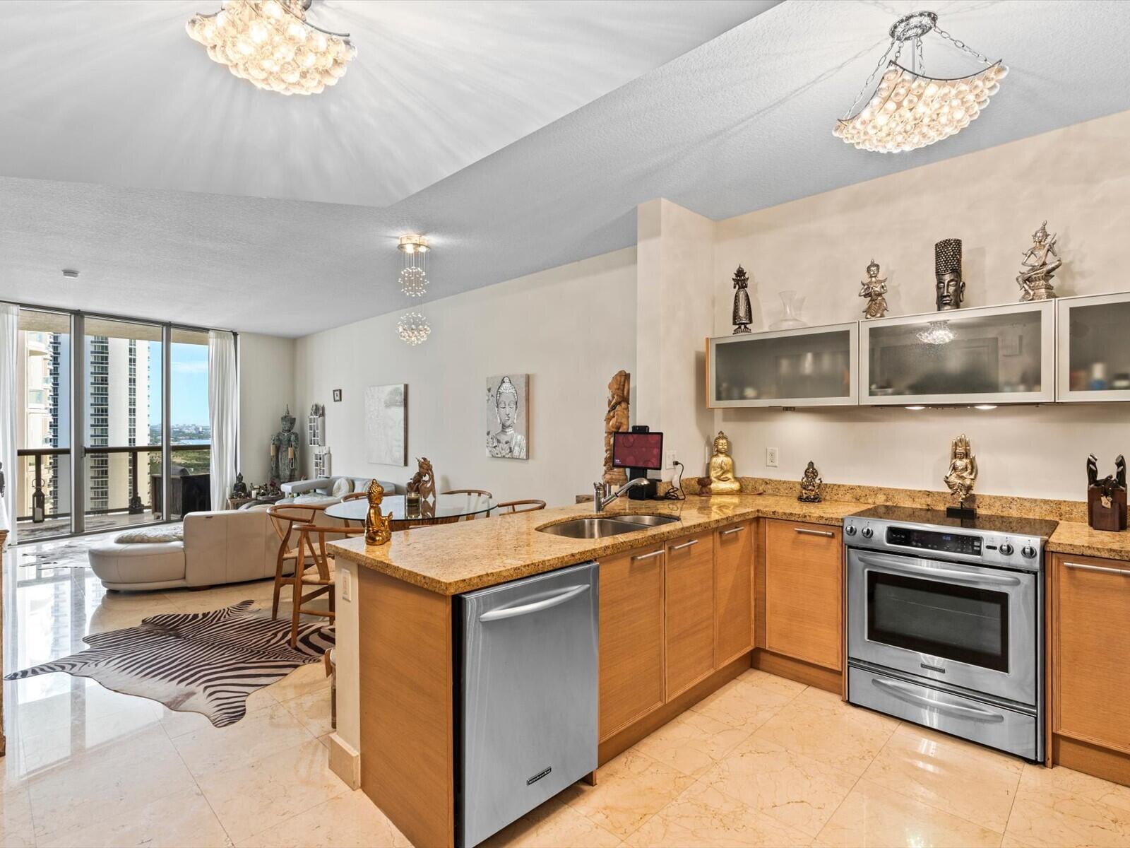 16275 Collins Ave #2403
