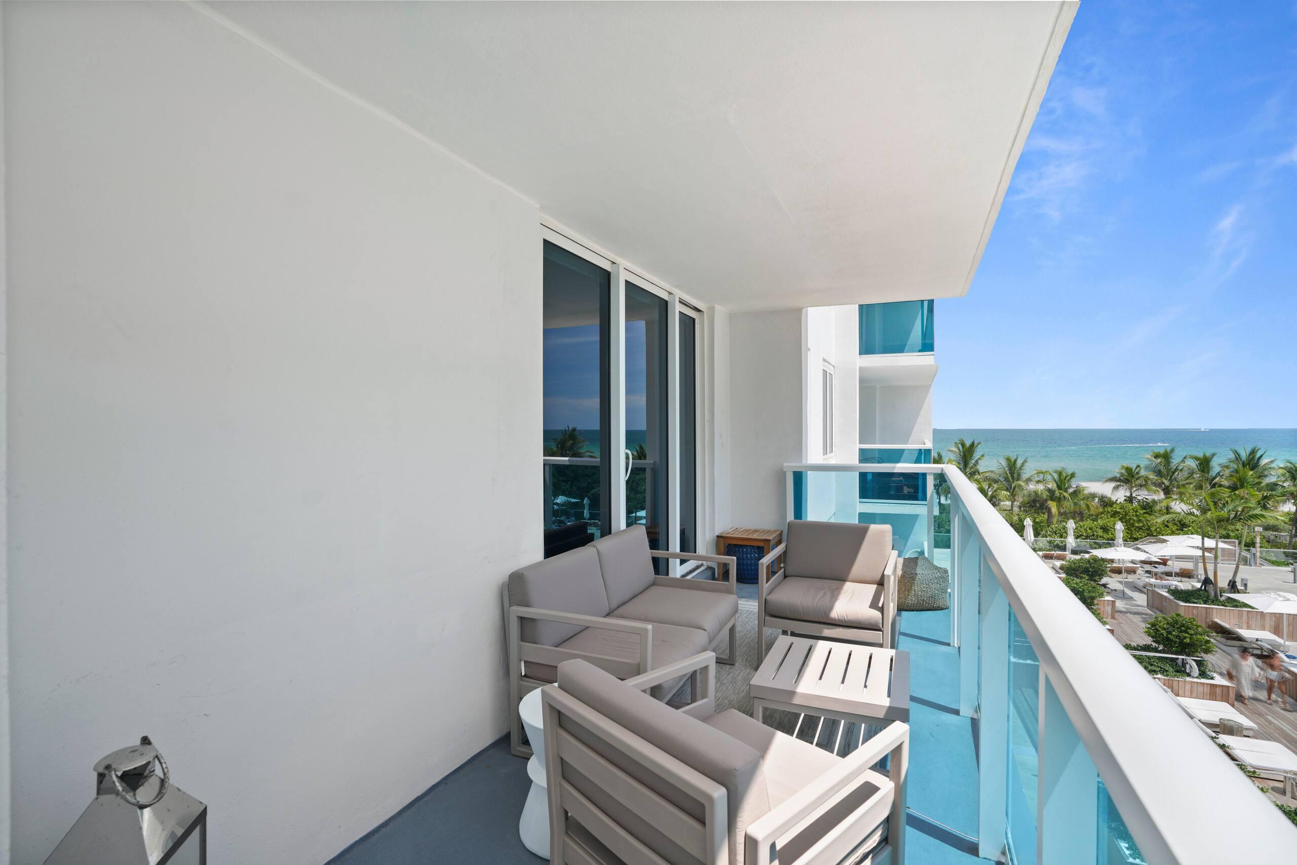 2301 Collins Ave #407 Miami Beach, FL 33139