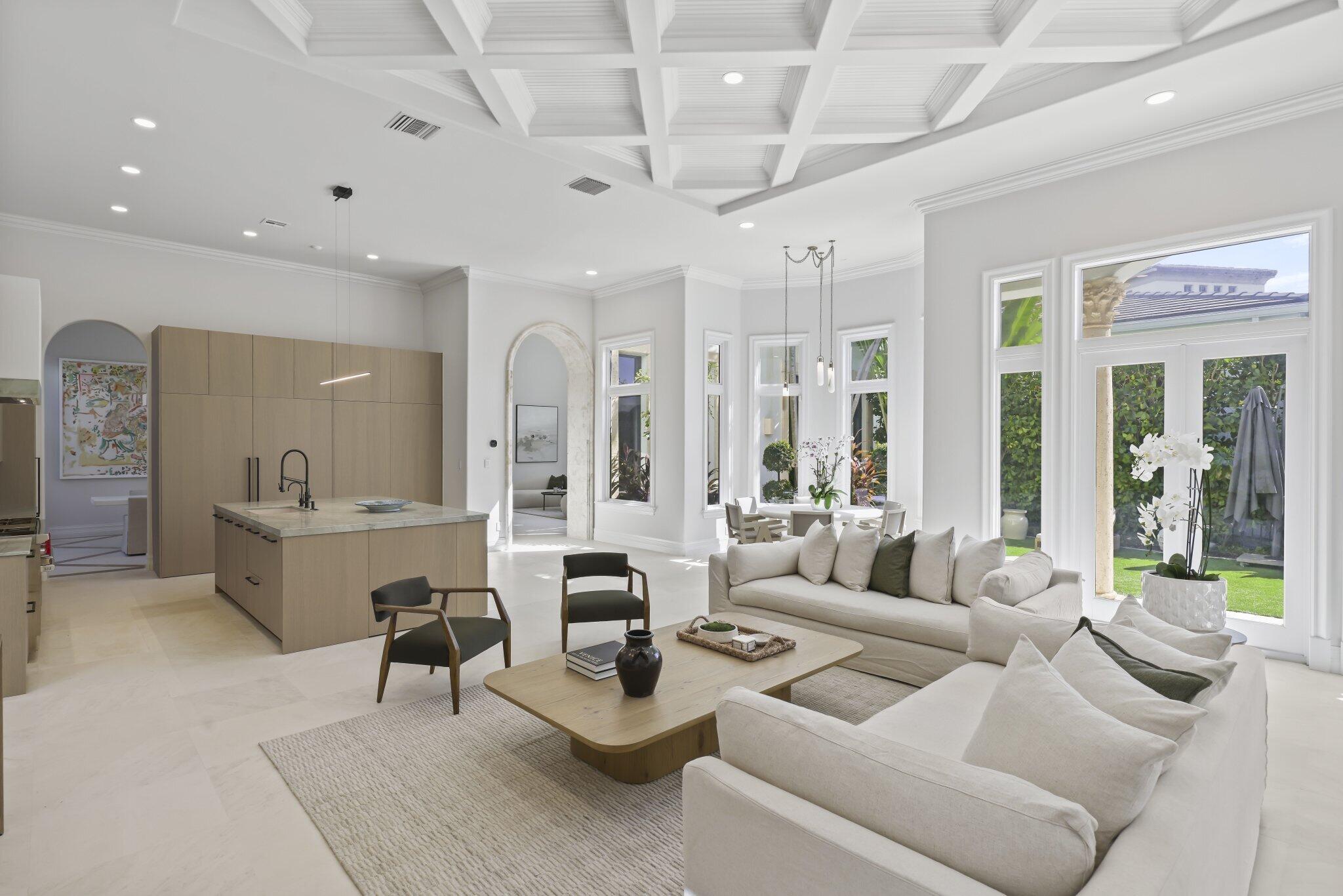 1010 Grand Ct