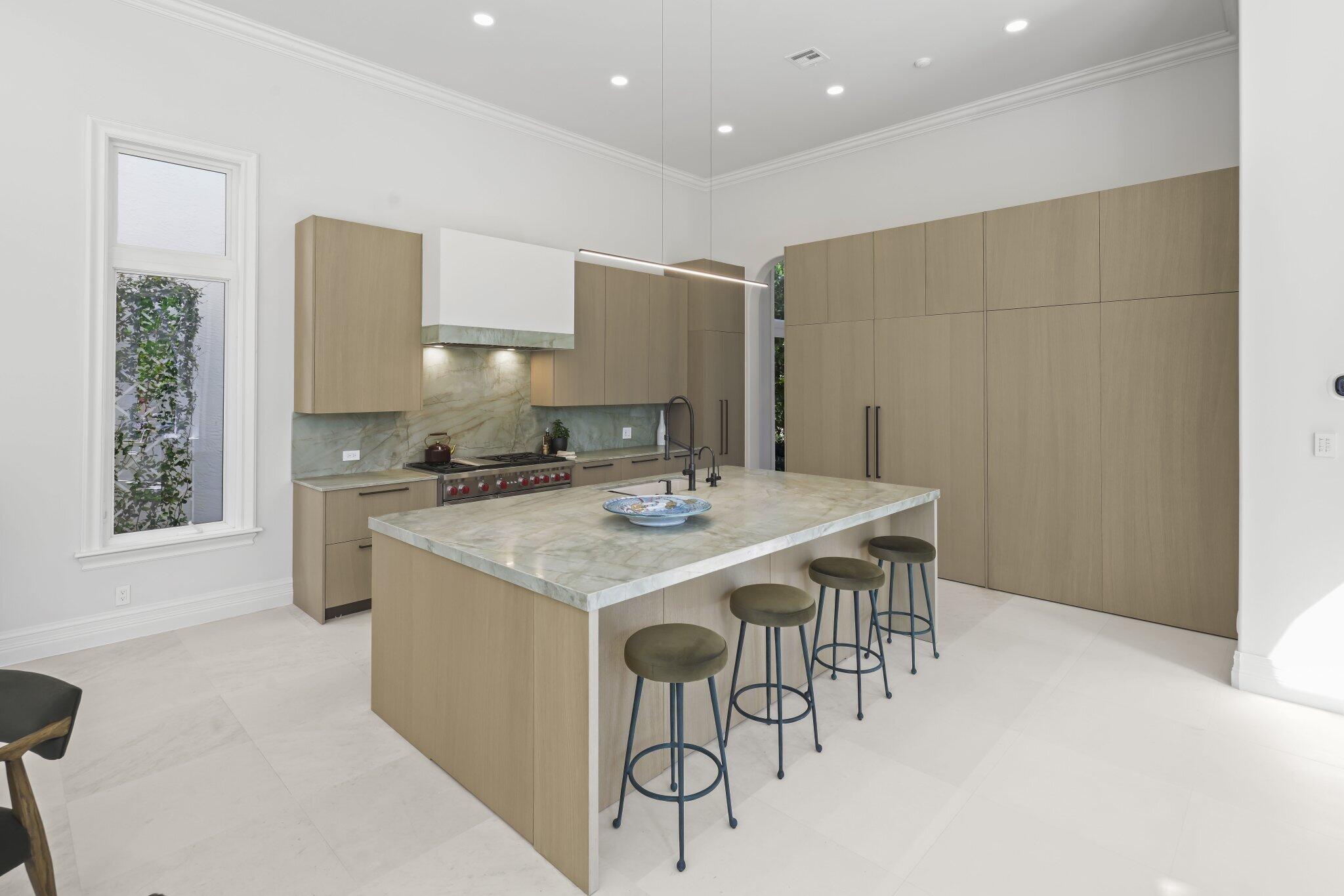 1010 Grand Ct Highland Beach, FL 33487