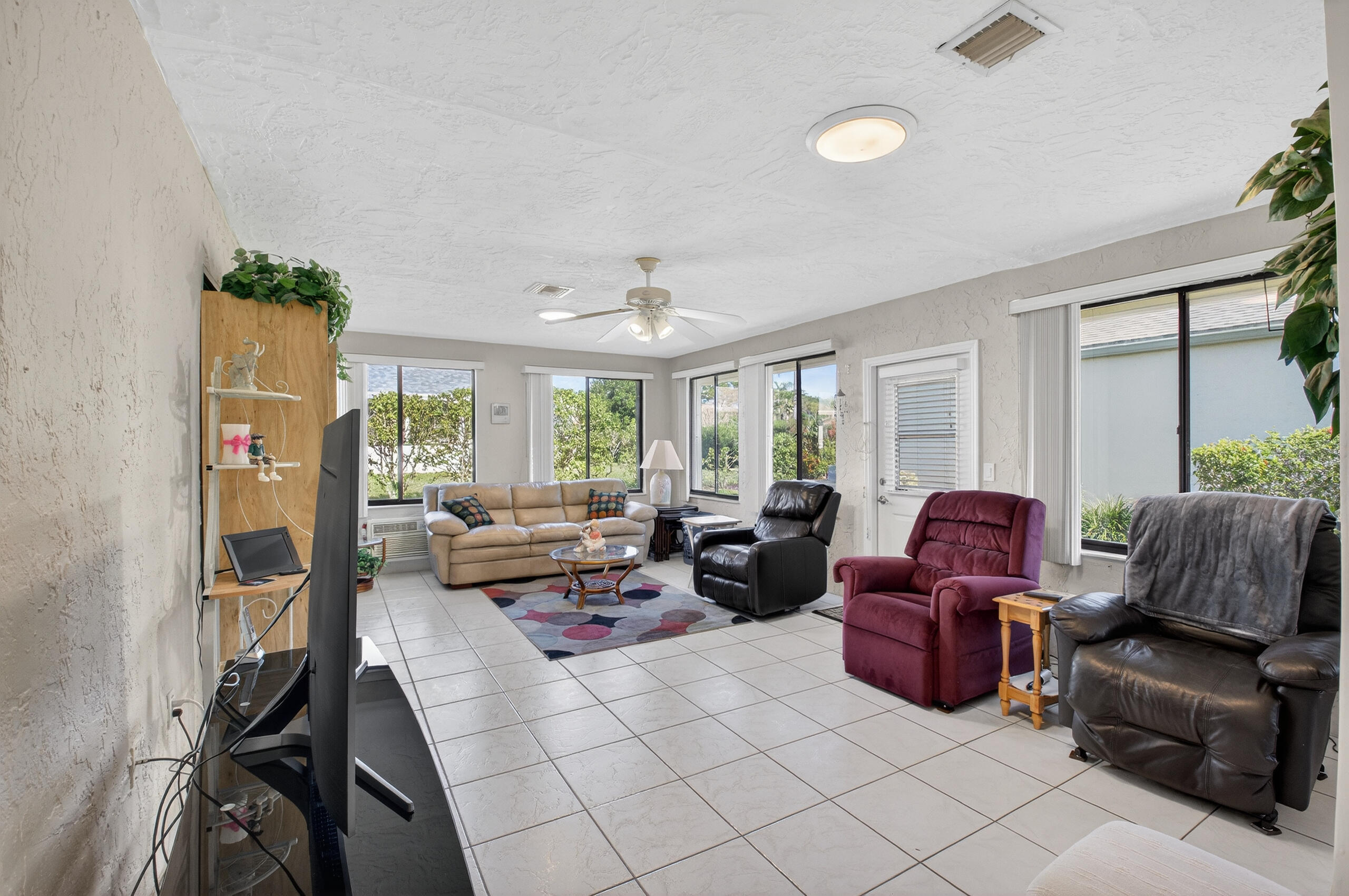 2601 NW 15th St Delray Beach, FL 33445