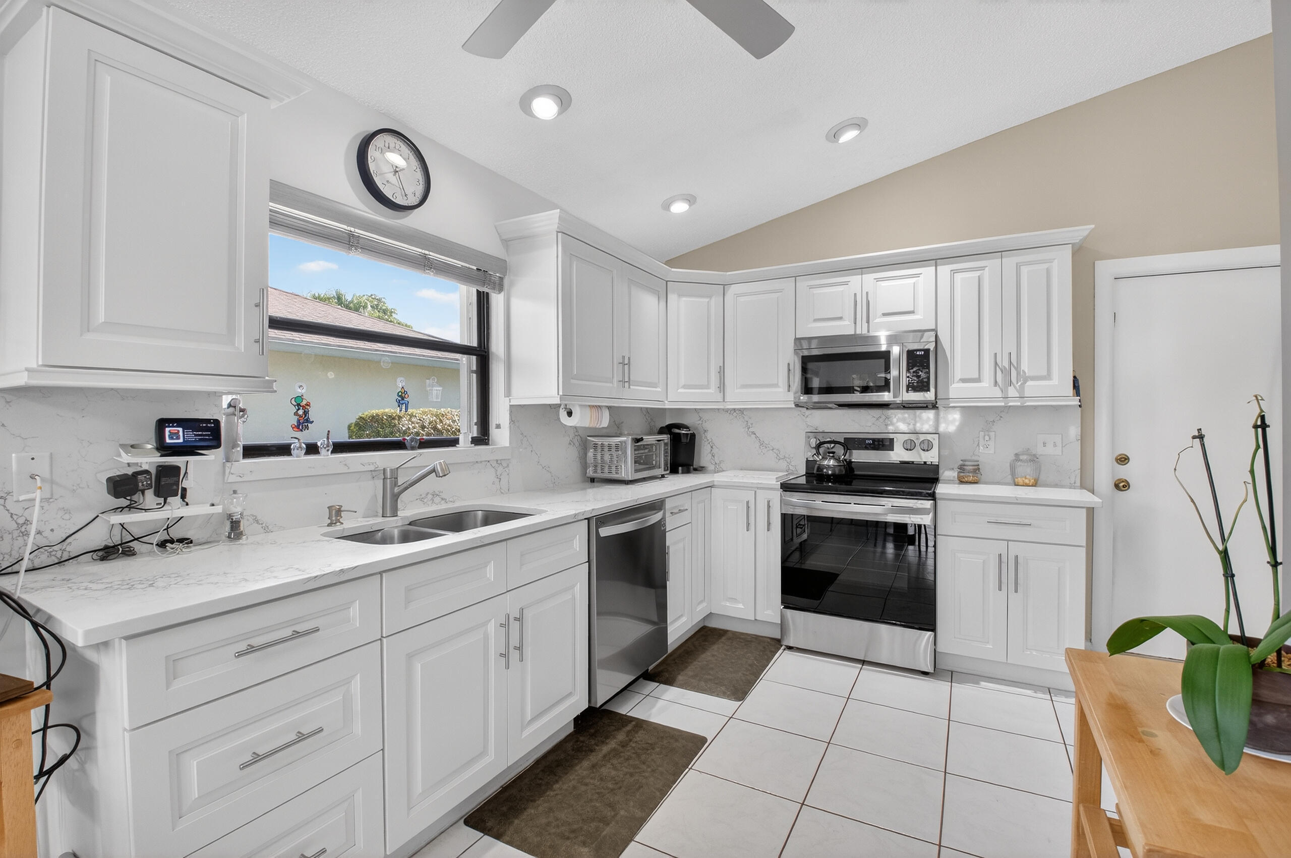 2601 NW 15th St Delray Beach, FL 33445