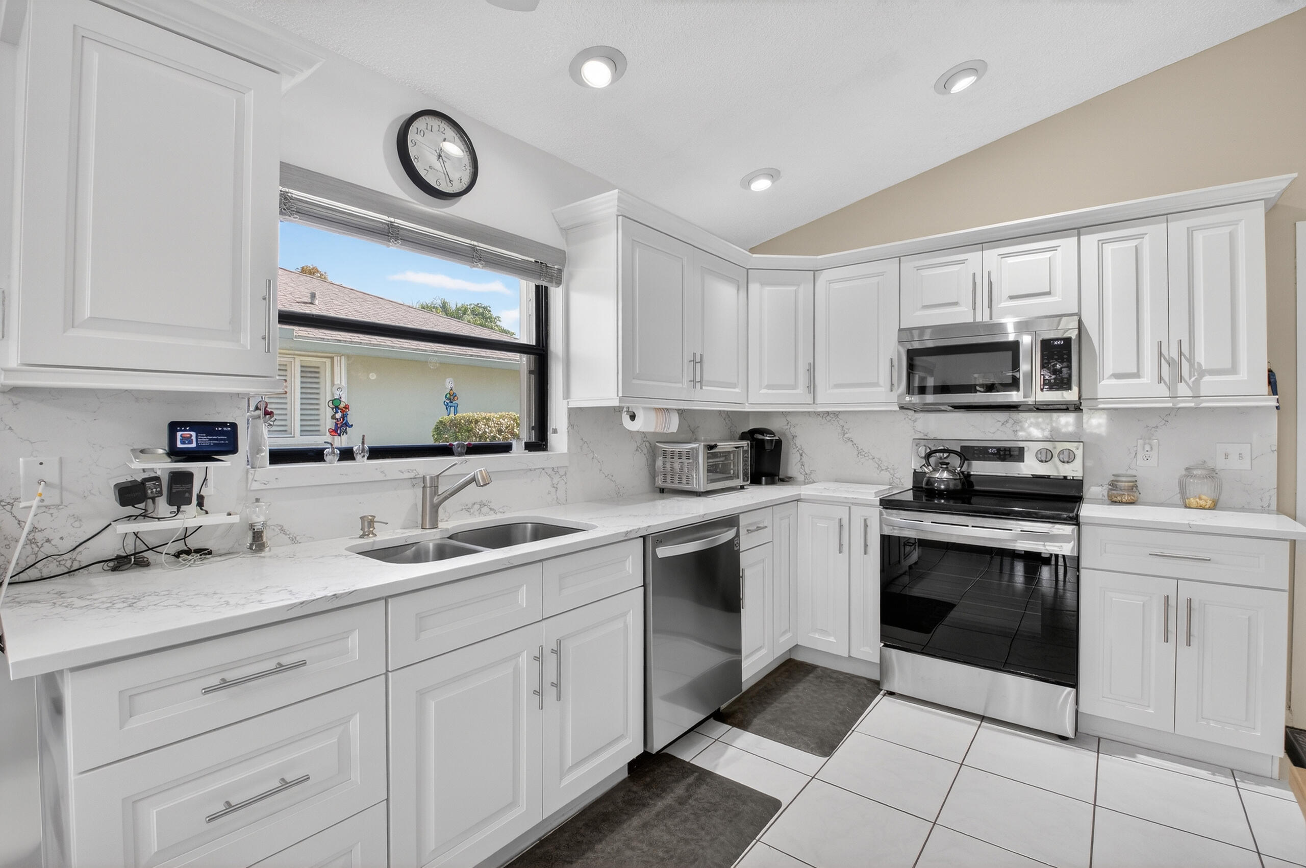 2601 NW 15th St Delray Beach, FL 33445