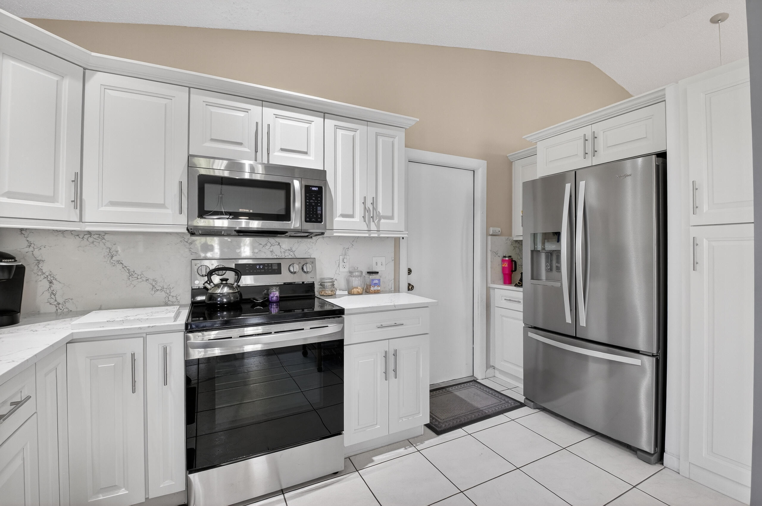 2601 NW 15th St Delray Beach, FL 33445