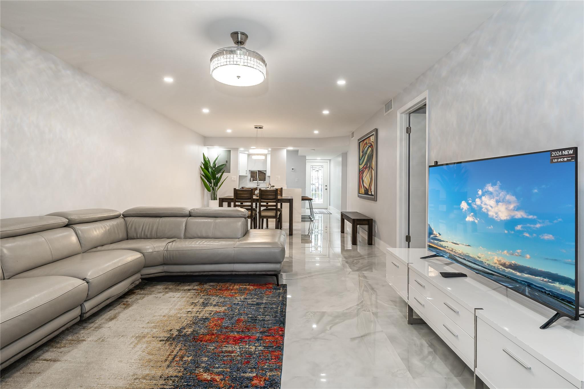 9523 S Hollybrook Lk Dr #102,Pembroke Pines, FL 33025