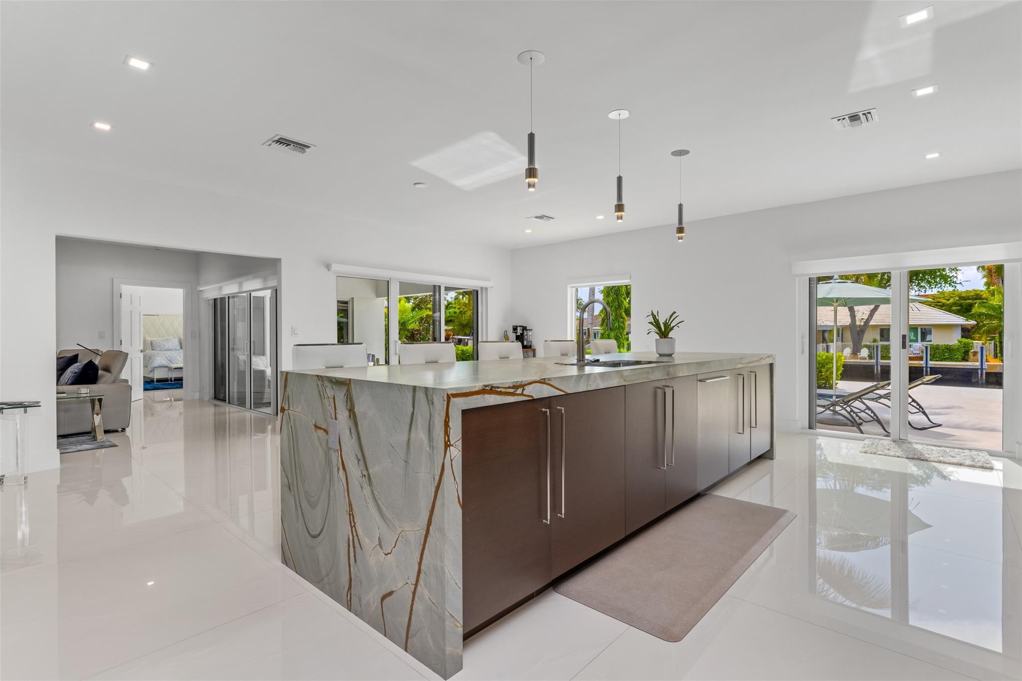 615 3rd Key Dr Fort Lauderdale, FL 33304