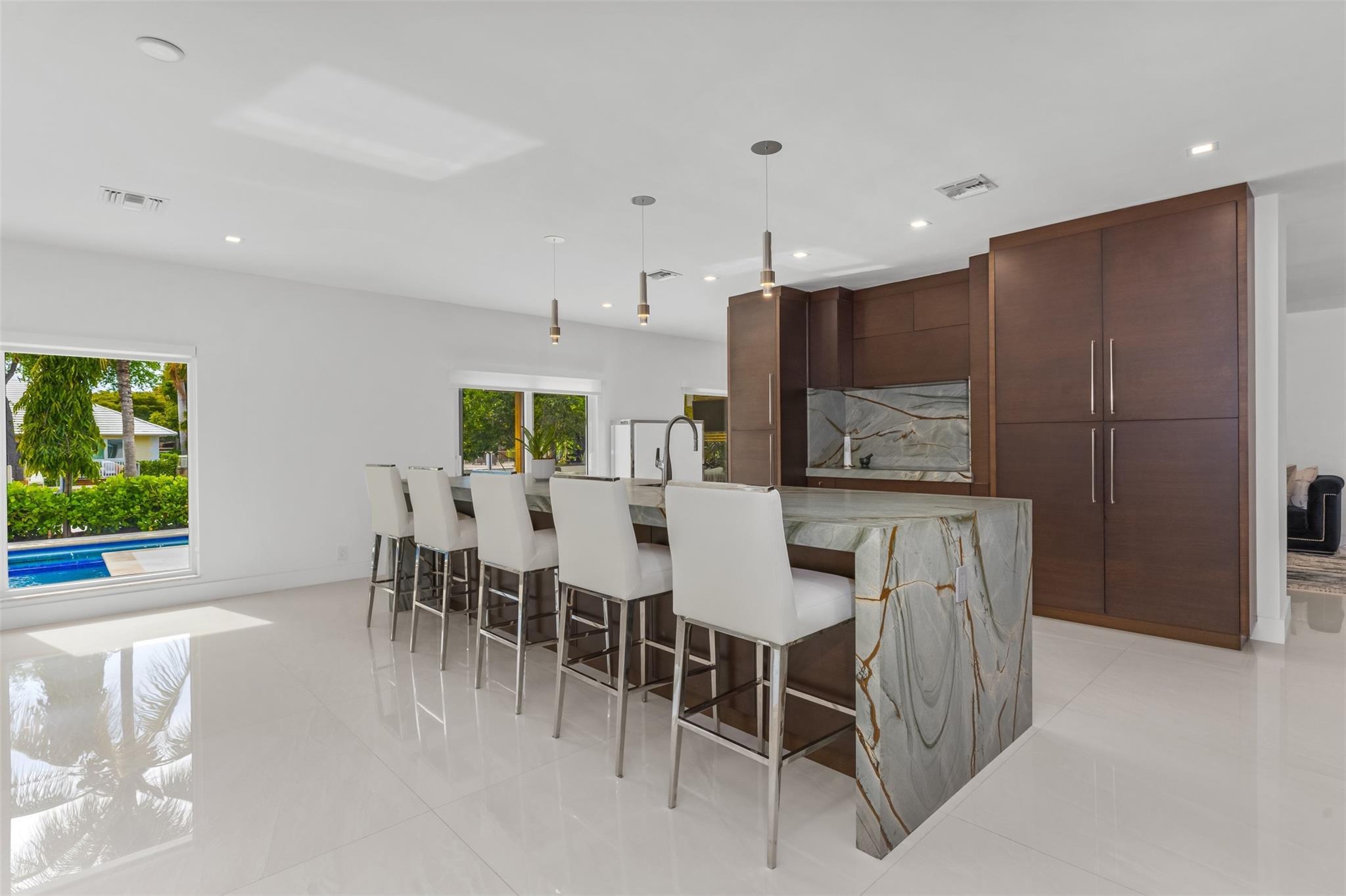 615 3rd Key Dr Fort Lauderdale, FL 33304