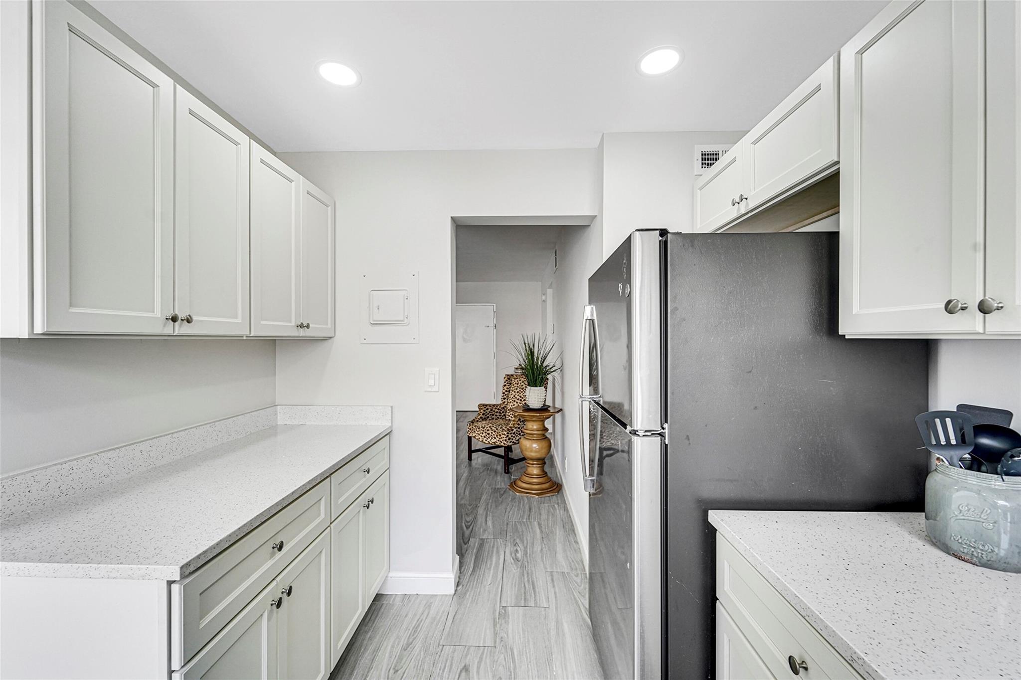 2201 NW 41st Ave #209