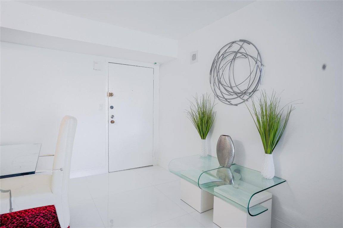 image Winston Towers22