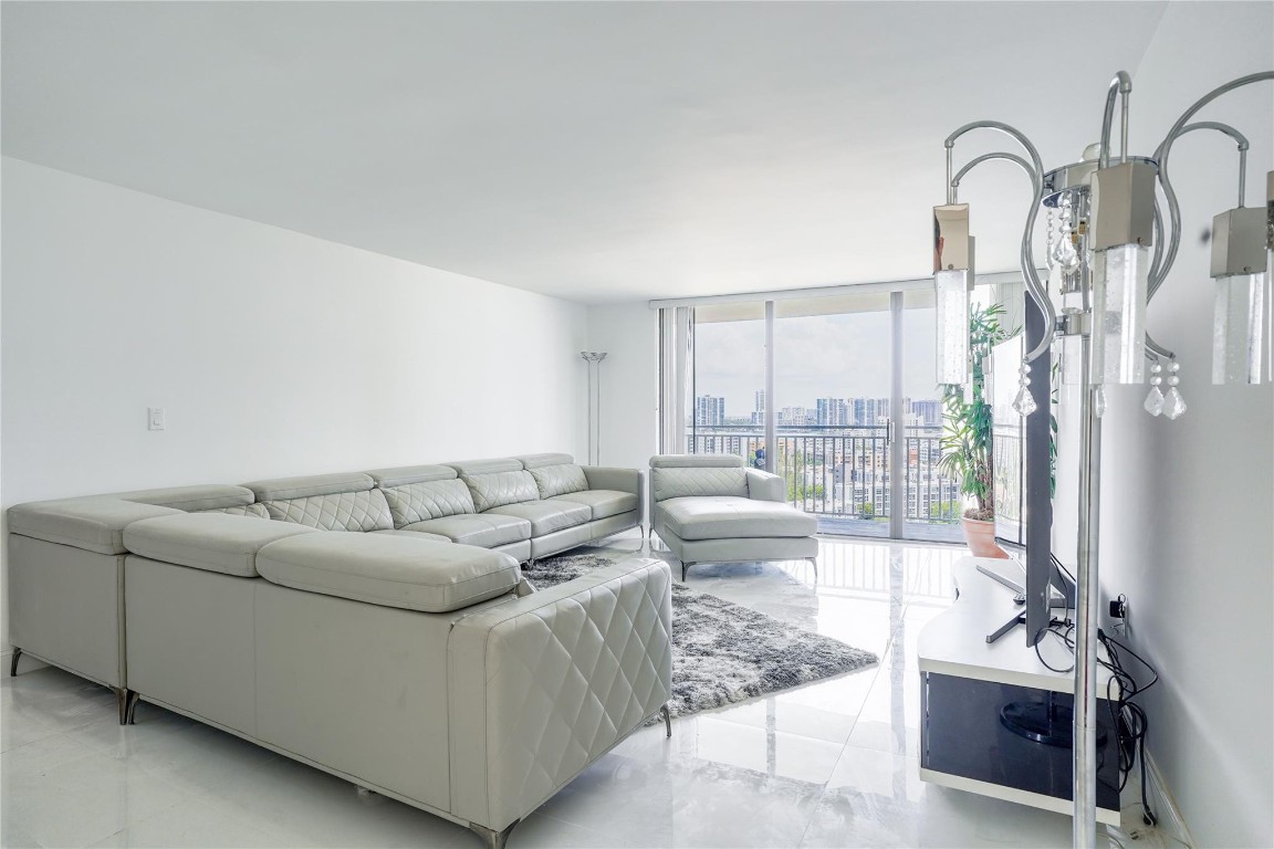 image Winston Towers3