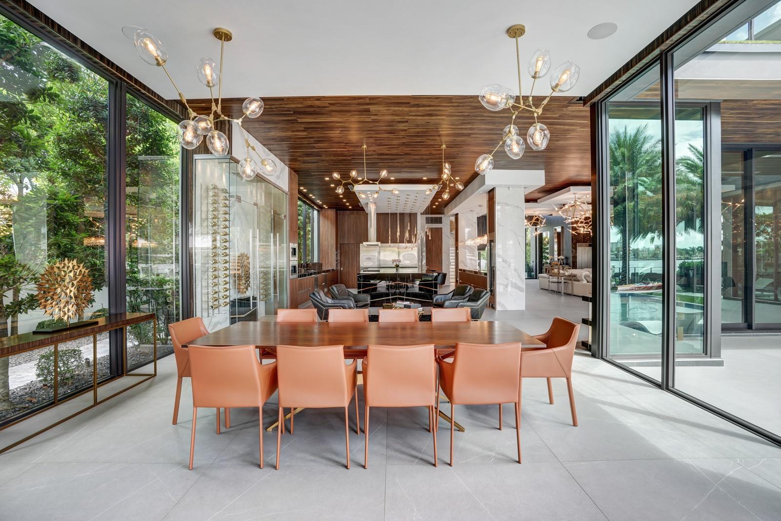 671 Middle Riv Dr Fort Lauderdale, FL 33304