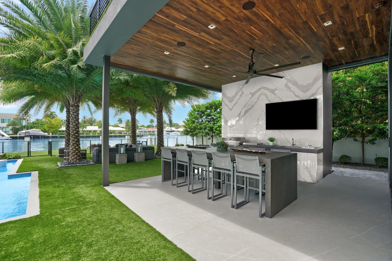 671 Middle Riv Dr Fort Lauderdale, FL 33304