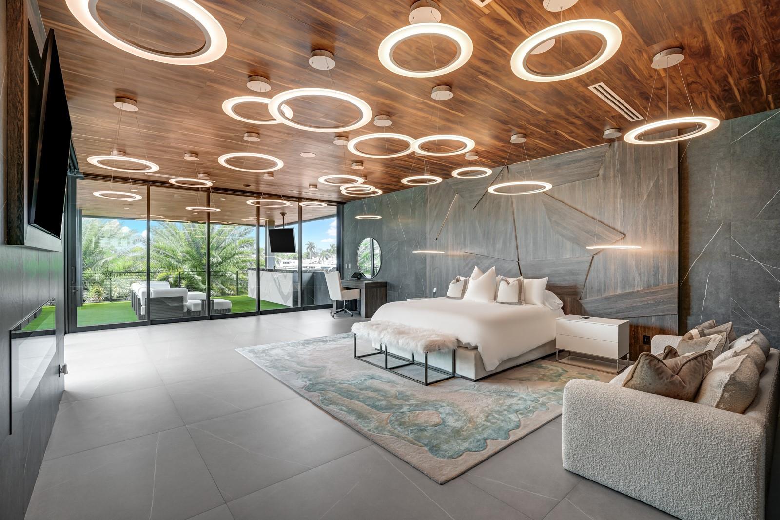 671 Middle Riv Dr Fort Lauderdale, FL 33304