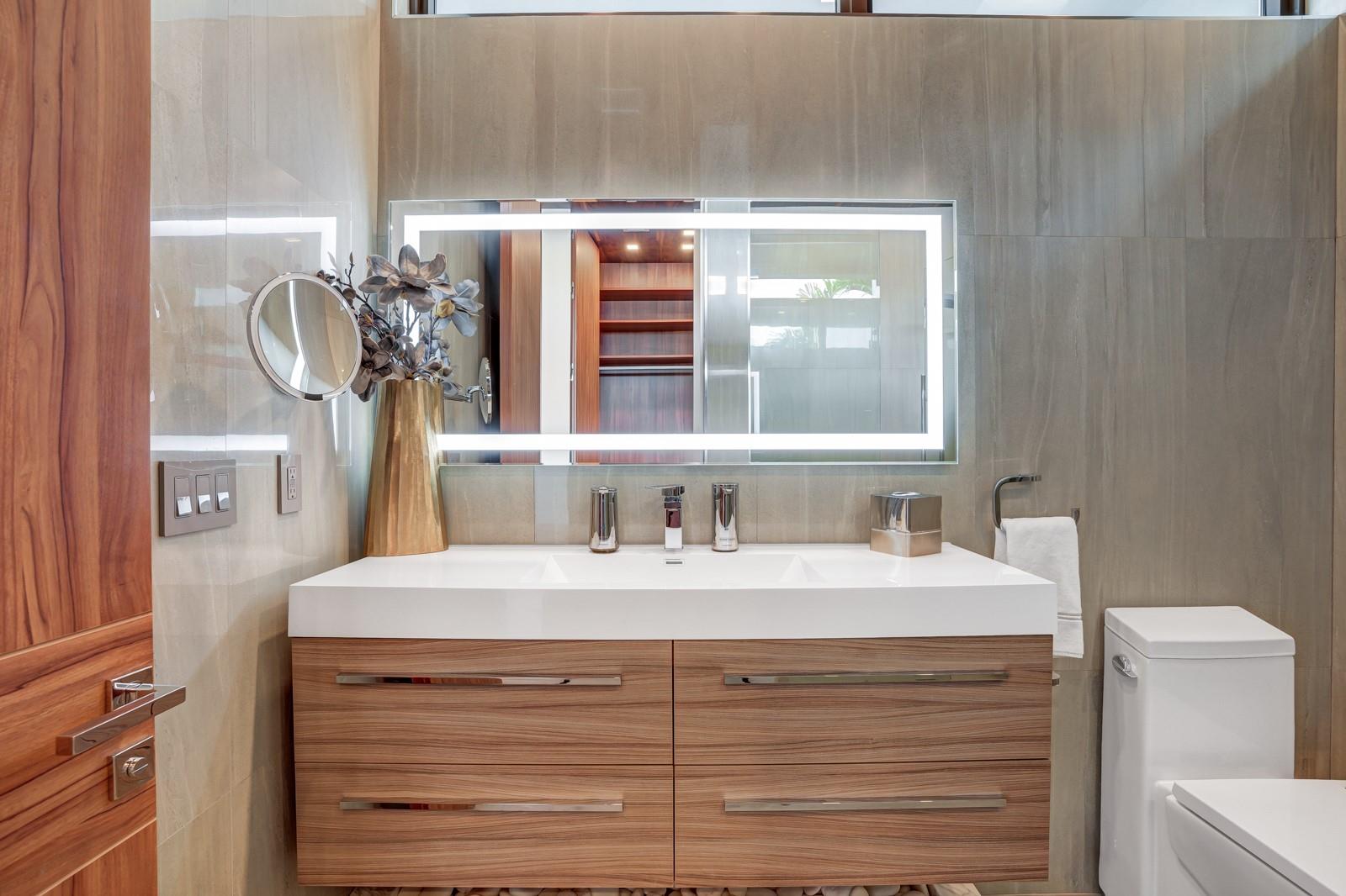 671 Middle Riv Dr Fort Lauderdale, FL 33304