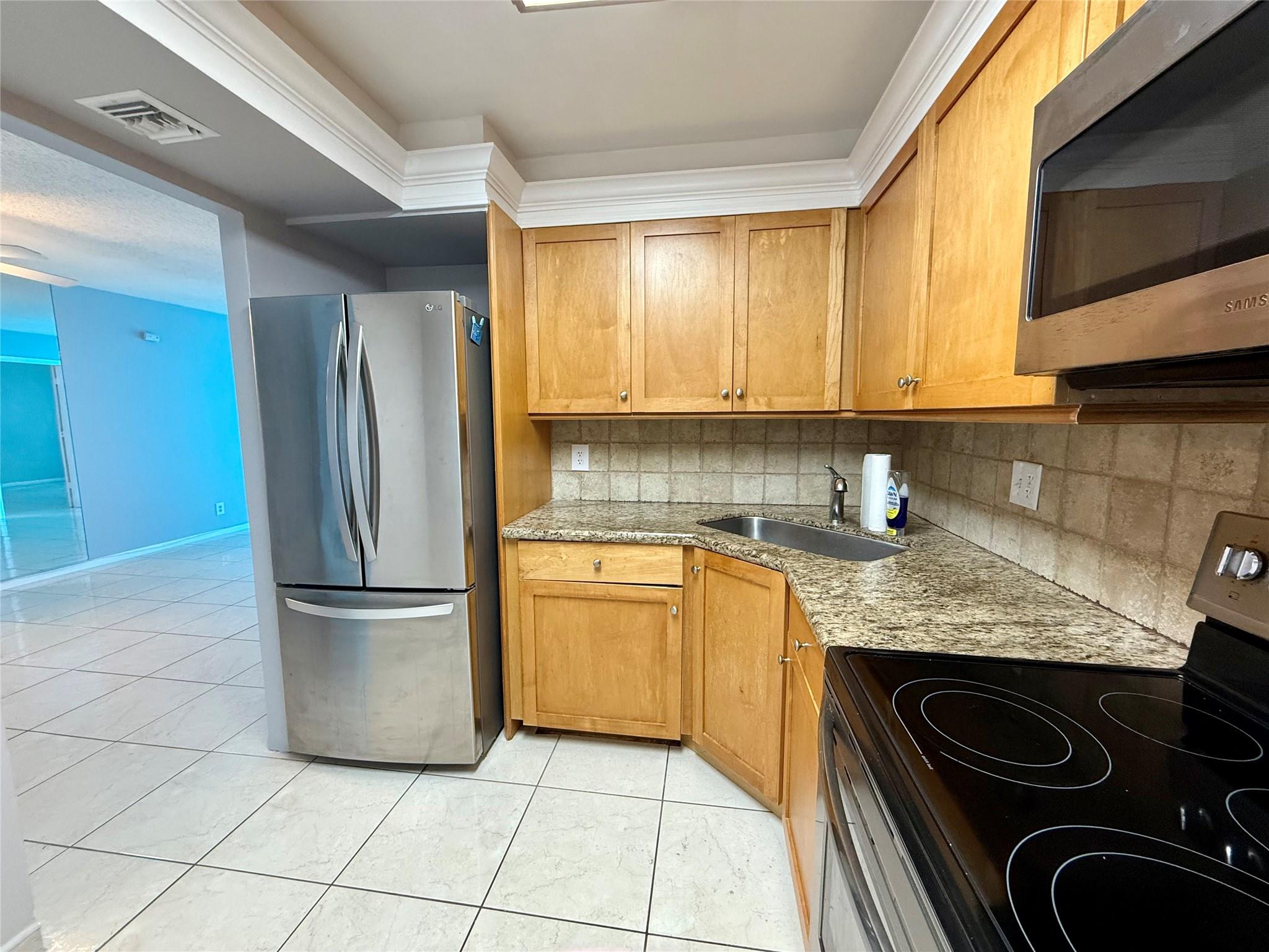 101 Briny Ave #1606