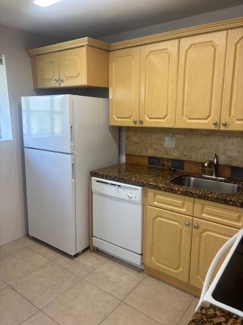 701 Gardens Dr #205