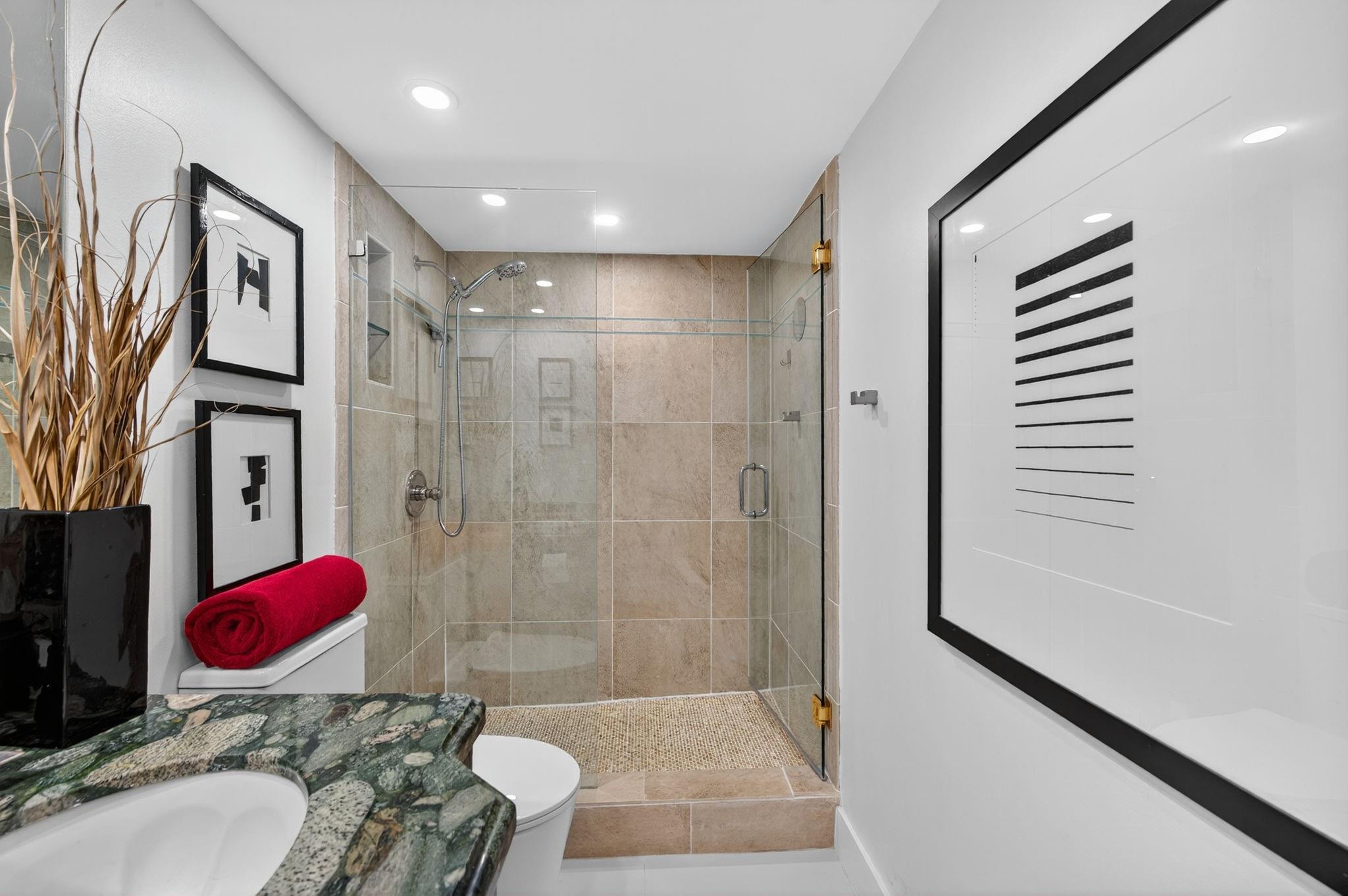 936 Intracoastal Dr #3C Fort Lauderdale, FL 33304 936 Intracoastal Dr #3C Fort Lauderdale, FL 33304
