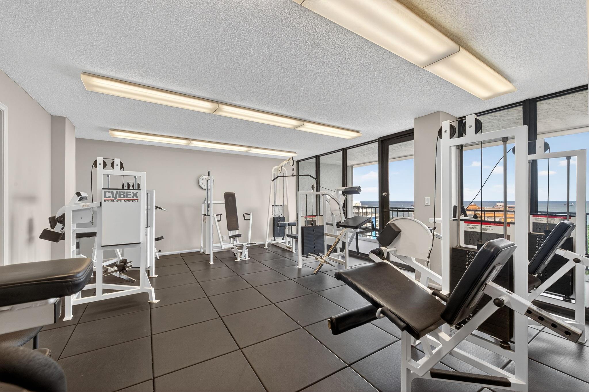 936 Intracoastal Dr #3C Fort Lauderdale, FL 33304 936 Intracoastal Dr #3C Fort Lauderdale, FL 33304
