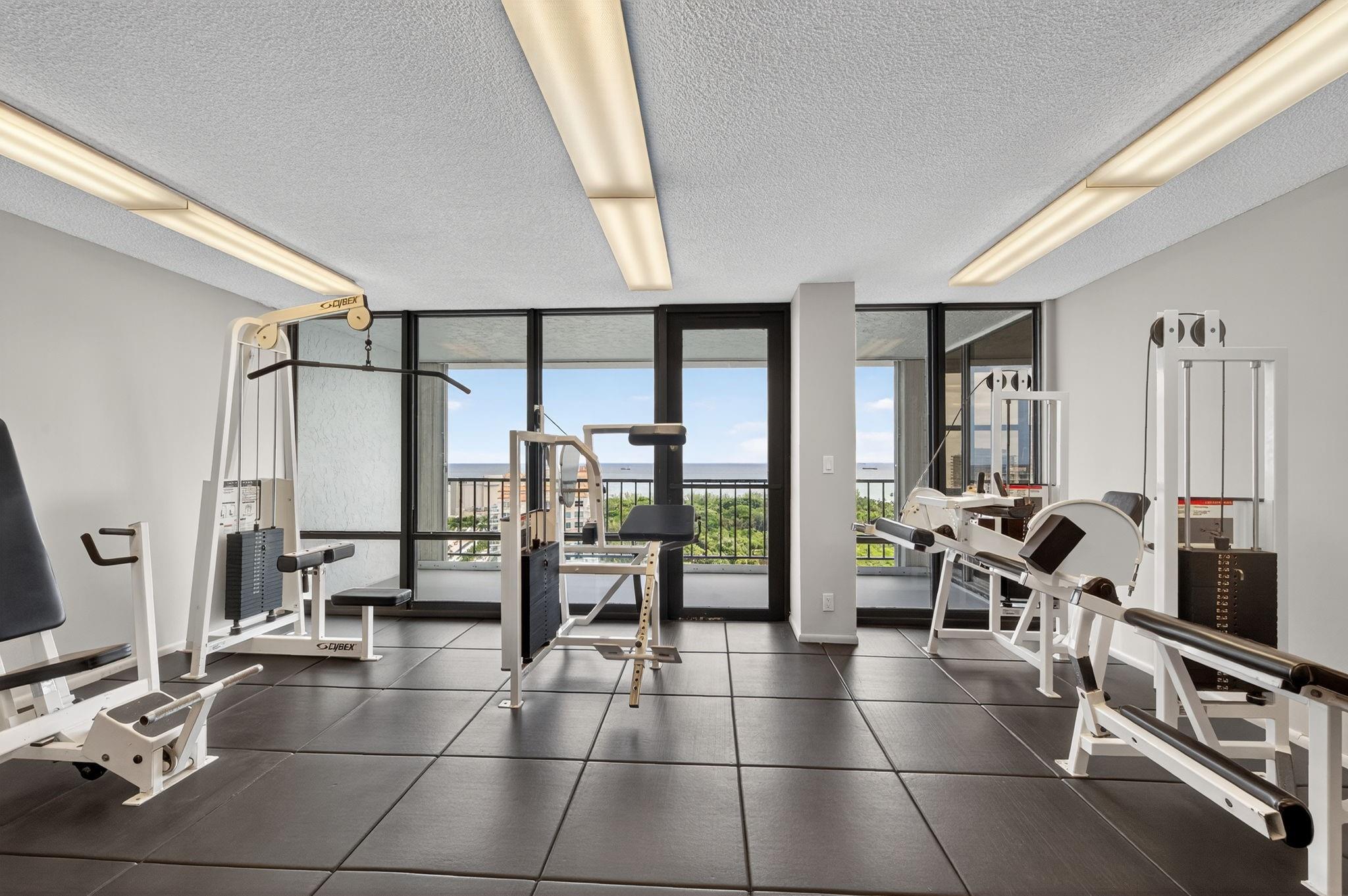 936 Intracoastal Dr #3C Fort Lauderdale, FL 33304 936 Intracoastal Dr #3C Fort Lauderdale, FL 33304