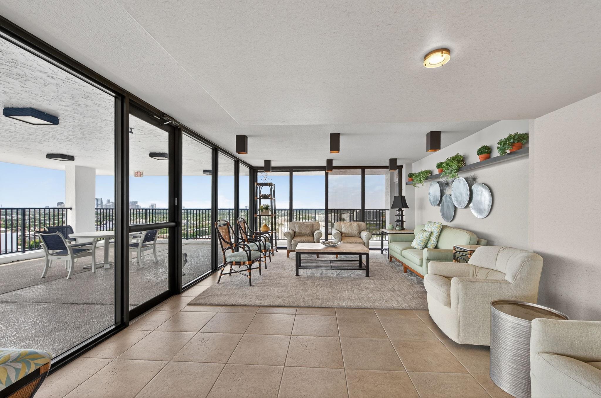 936 Intracoastal Dr #3C Fort Lauderdale, FL 33304 936 Intracoastal Dr #3C Fort Lauderdale, FL 33304