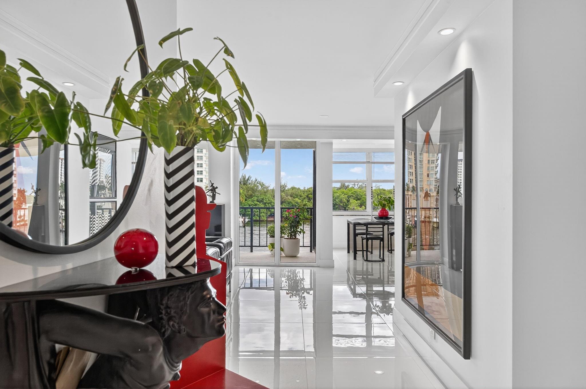 936 Intracoastal Dr #3C Fort Lauderdale, FL 33304 936 Intracoastal Dr #3C Fort Lauderdale, FL 33304