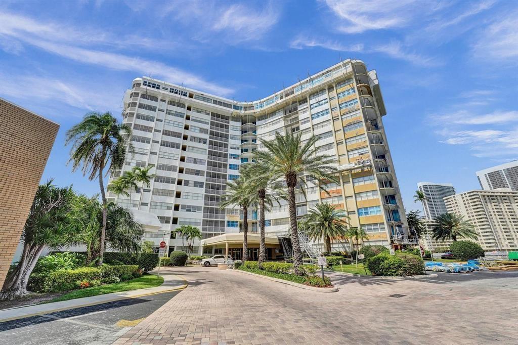 100 Golden Isles Dr #815