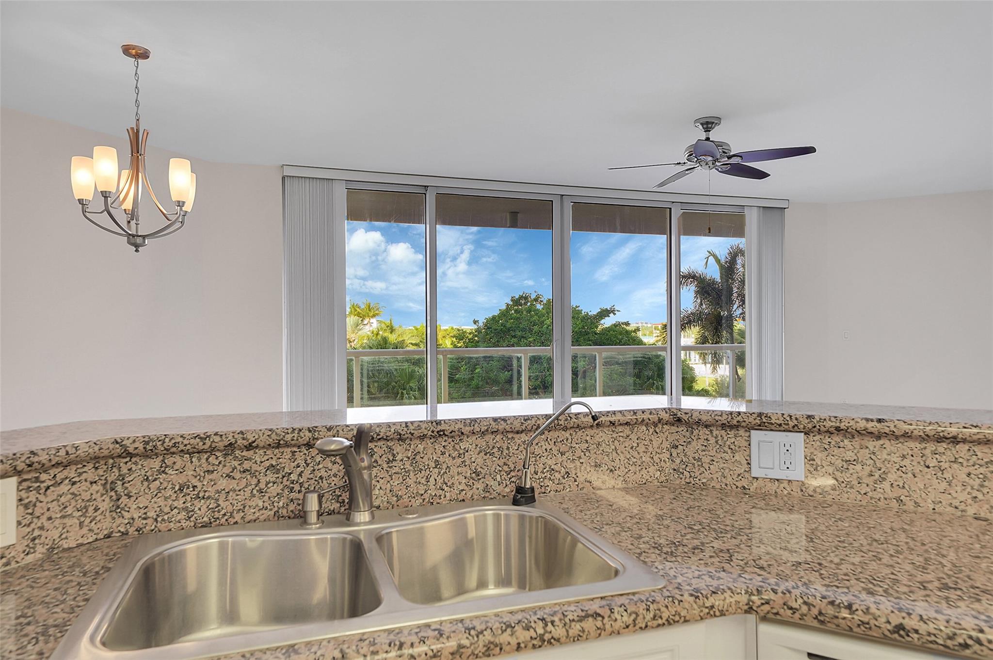 6001 N Ocean Dr #403,Hollywood, FL 33019