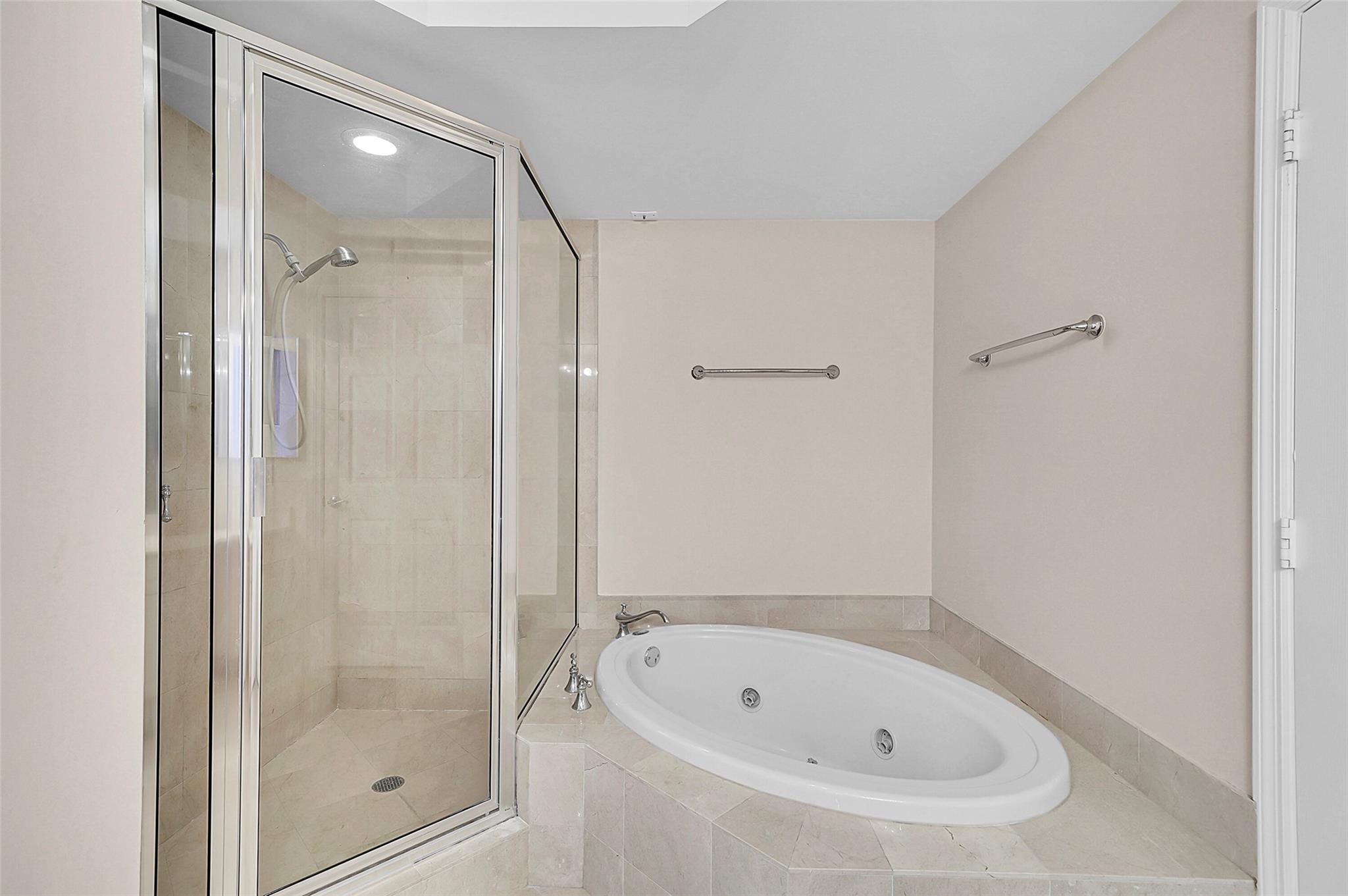 6001 N Ocean Dr #403,Hollywood, FL 33019