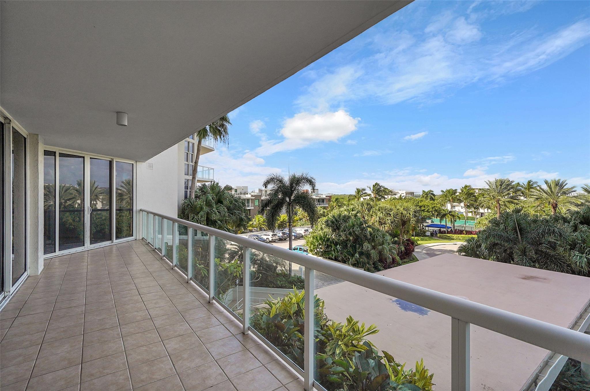 6001 N Ocean Dr #403,Hollywood, FL 33019