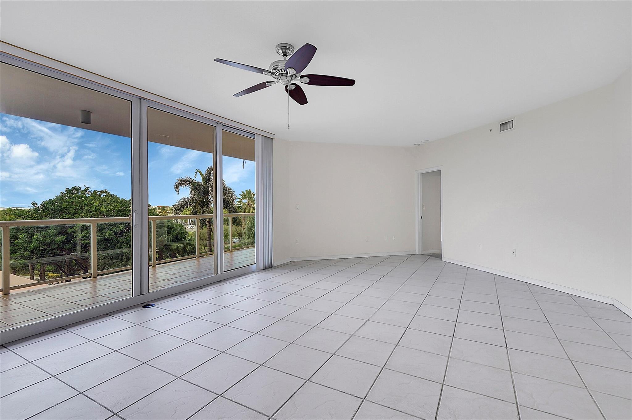 6001 N Ocean Dr #403,Hollywood, FL 33019