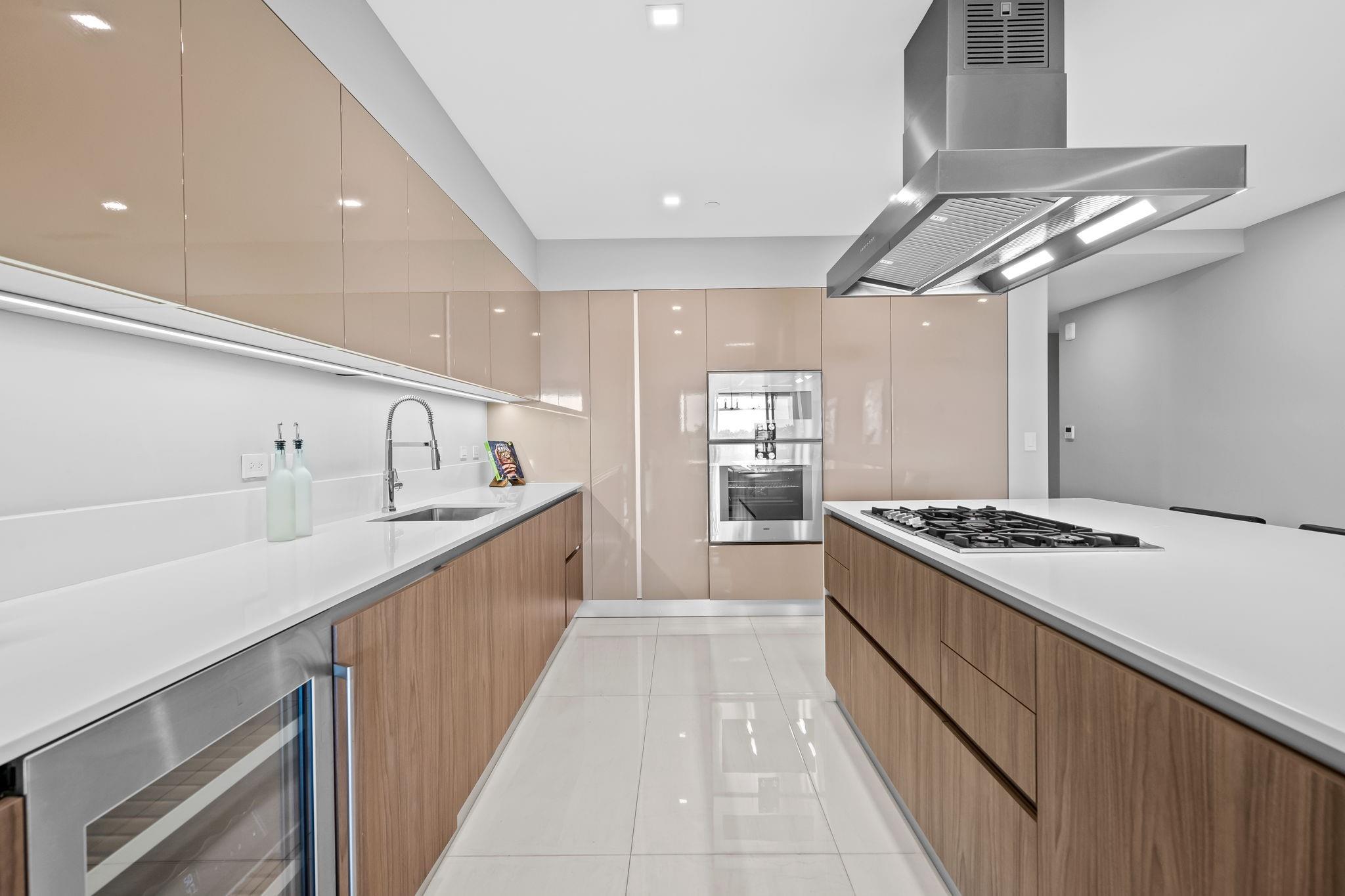 435 Bayshore Dr #302 Fort Lauderdale, FL 33304