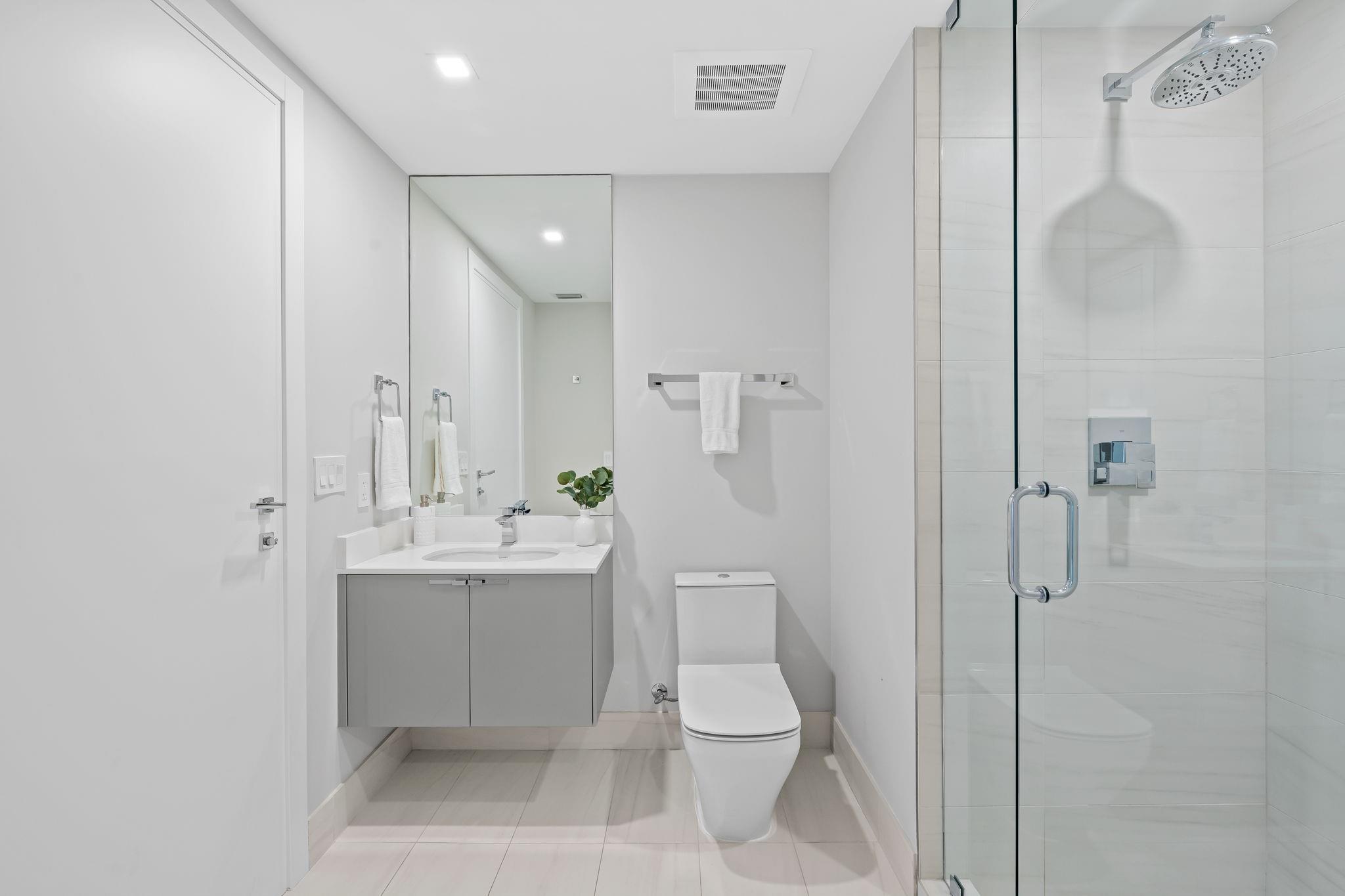 435 Bayshore Dr #302 Fort Lauderdale, FL 33304