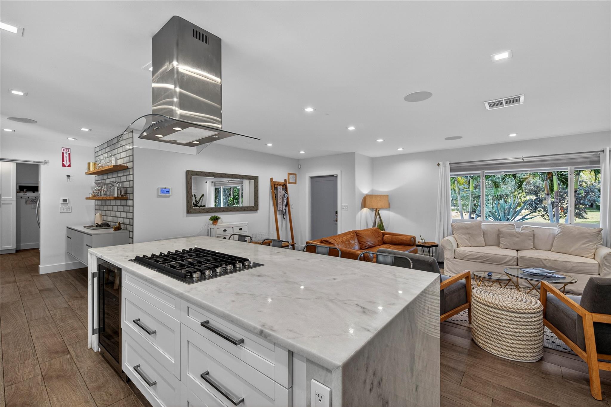 1959 SE 25th Ave Fort Lauderdale, FL 33316