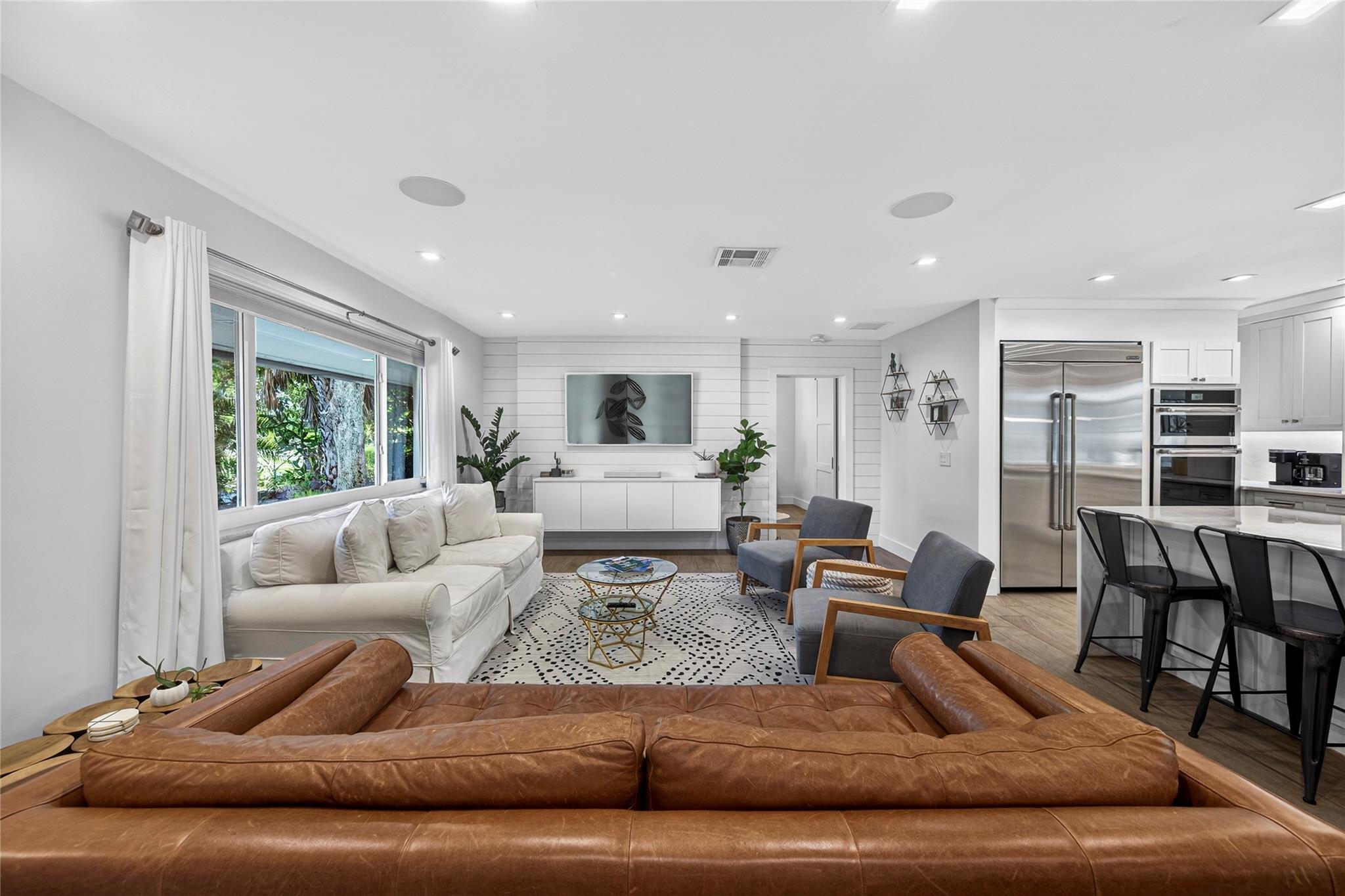 1959 SE 25th Ave Fort Lauderdale, FL 33316