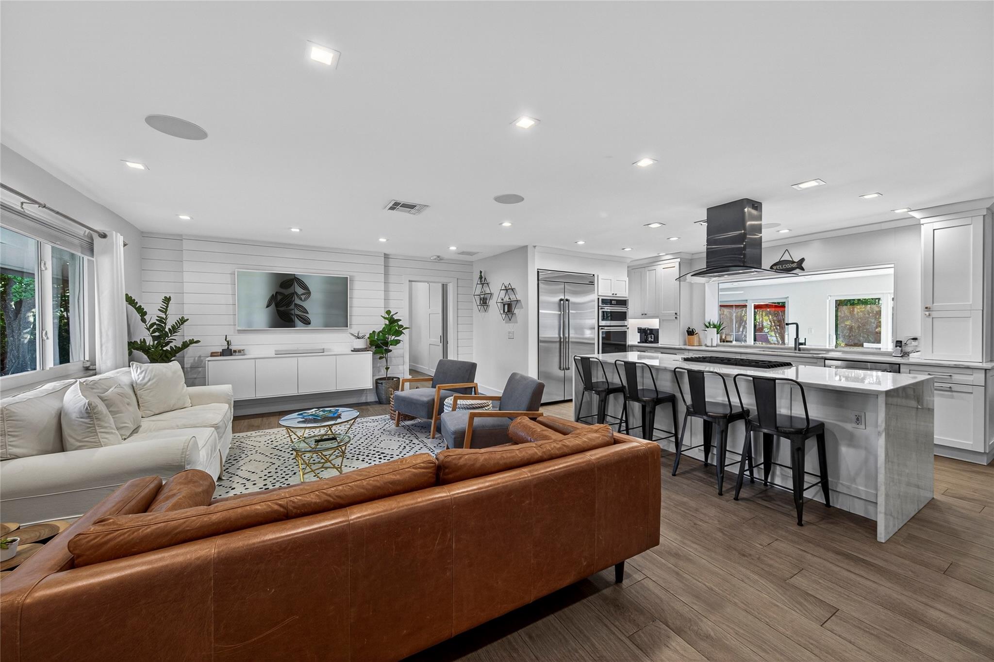 1959 SE 25th Ave Fort Lauderdale, FL 33316