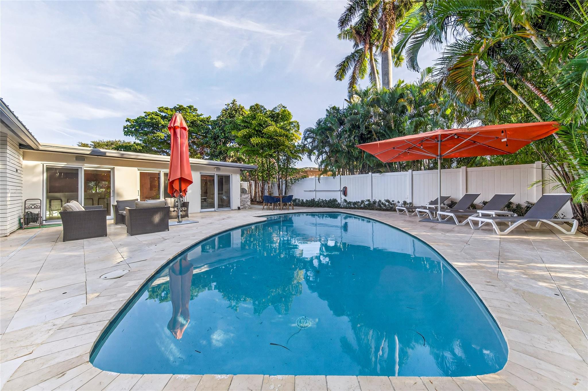 1959 SE 25th Ave Fort Lauderdale, FL 33316