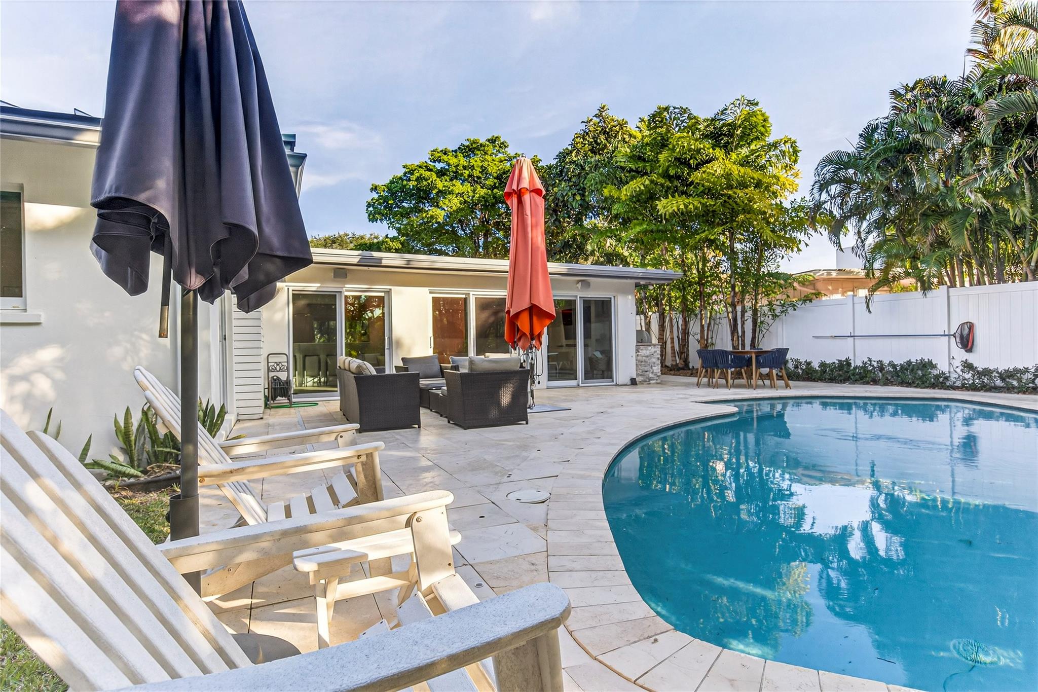 1959 SE 25th Ave Fort Lauderdale, FL 33316