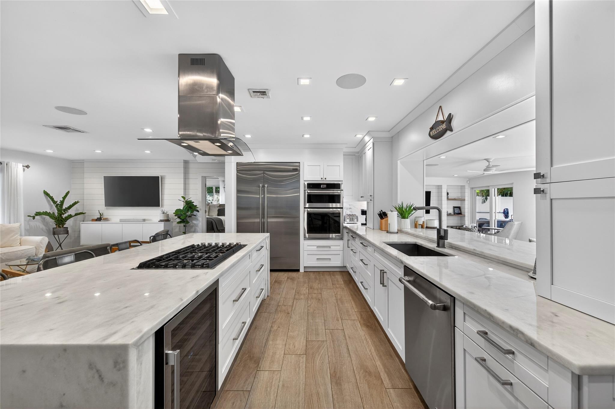 1959 SE 25th Ave Fort Lauderdale, FL 33316