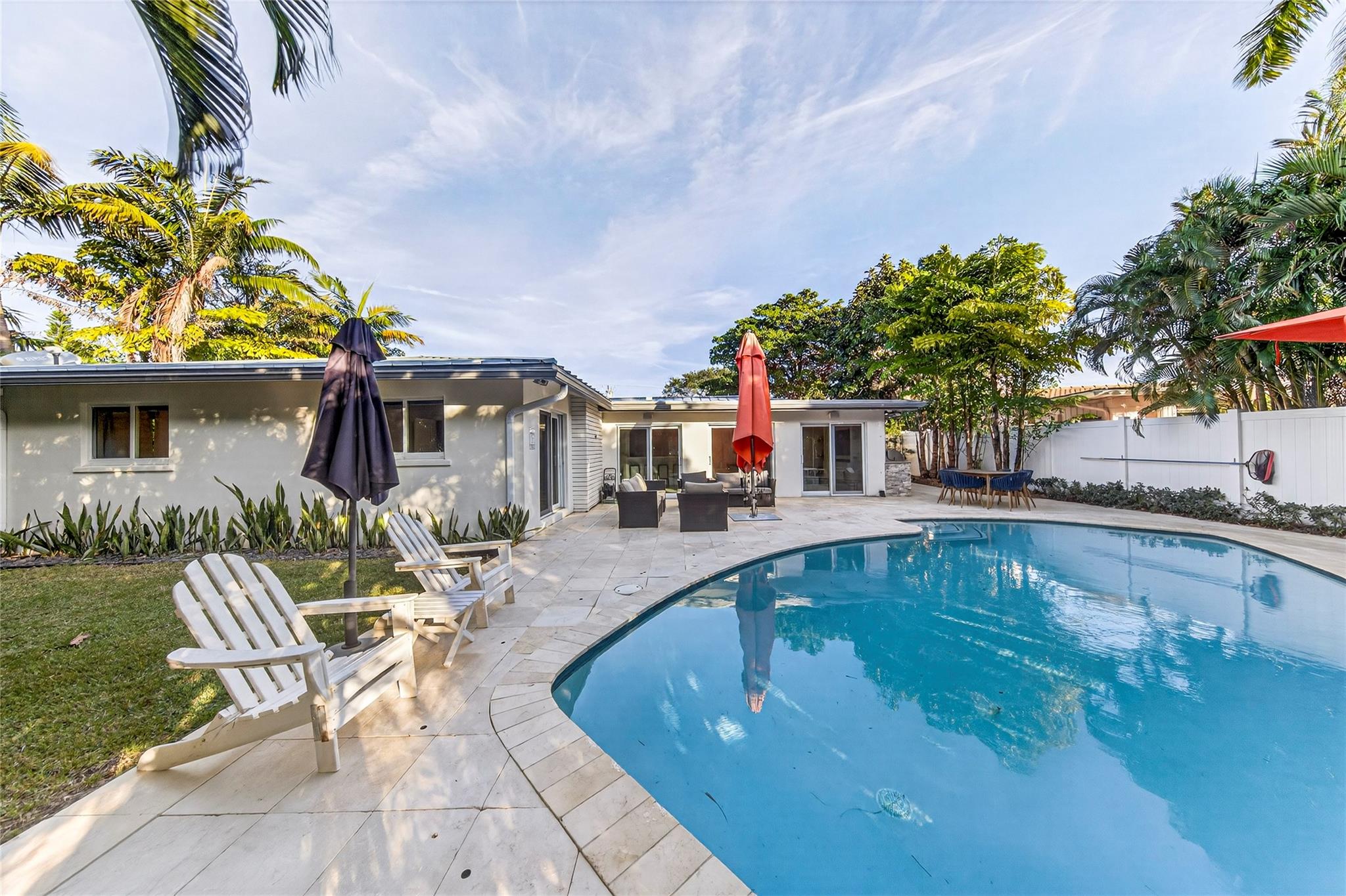 1959 SE 25th Ave Fort Lauderdale, FL 33316