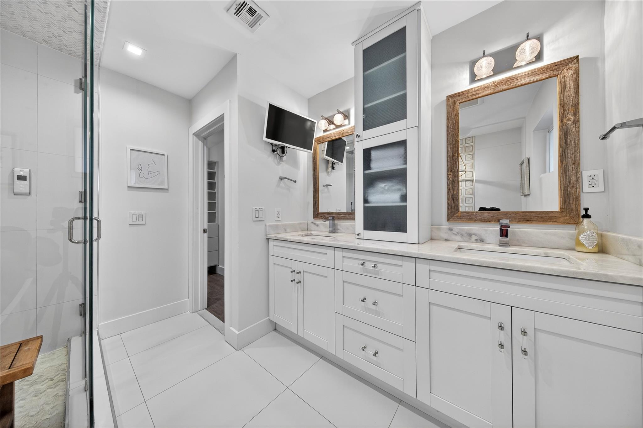 1959 SE 25th Ave Fort Lauderdale, FL 33316