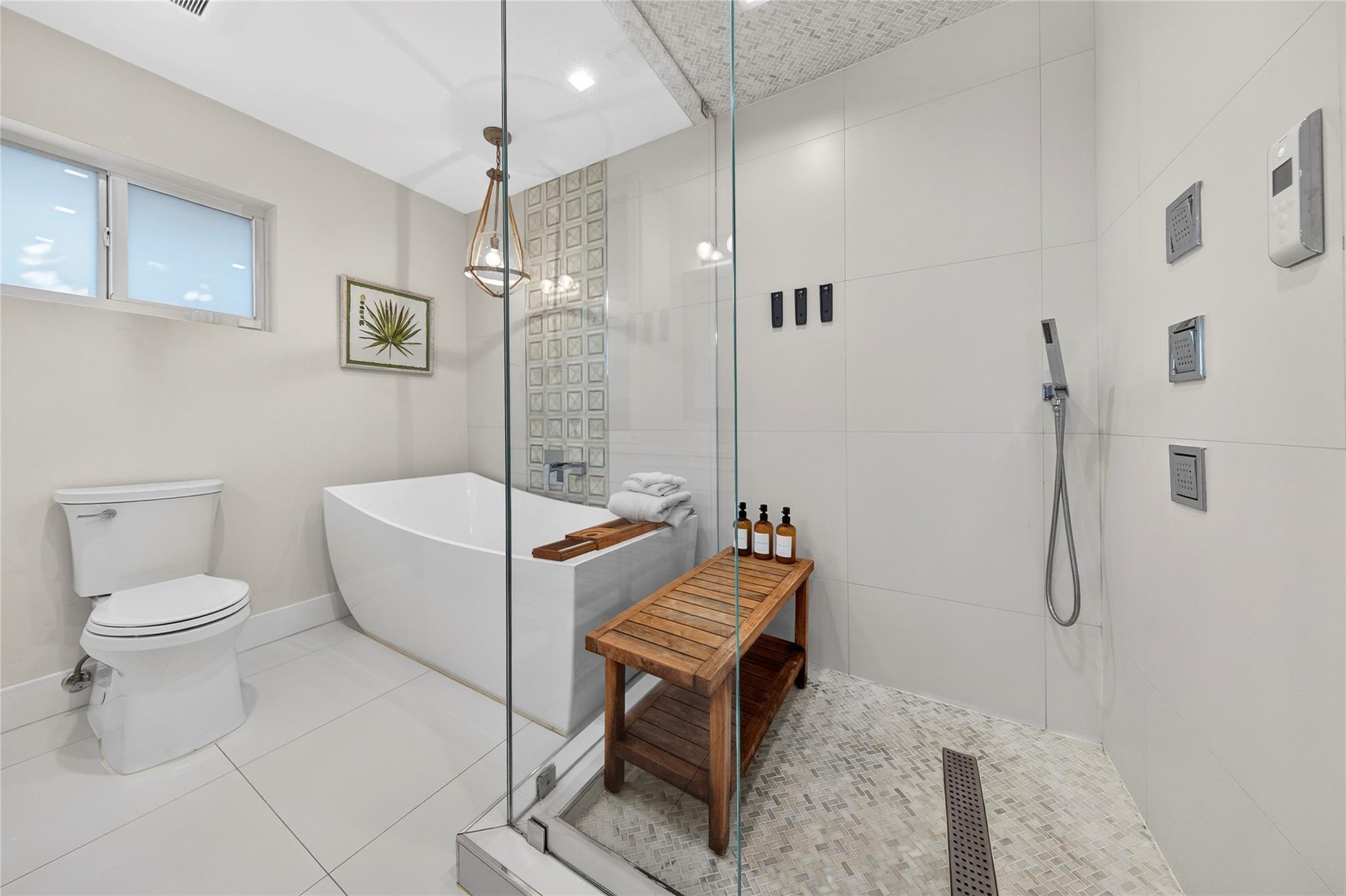 1959 SE 25th Ave Fort Lauderdale, FL 33316