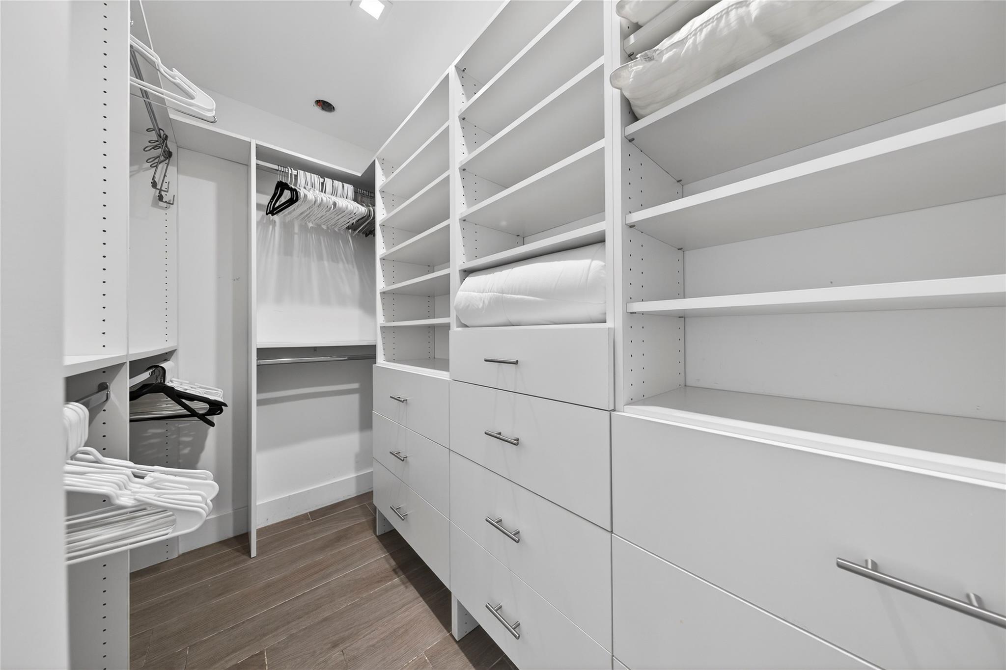 1959 SE 25th Ave Fort Lauderdale, FL 33316